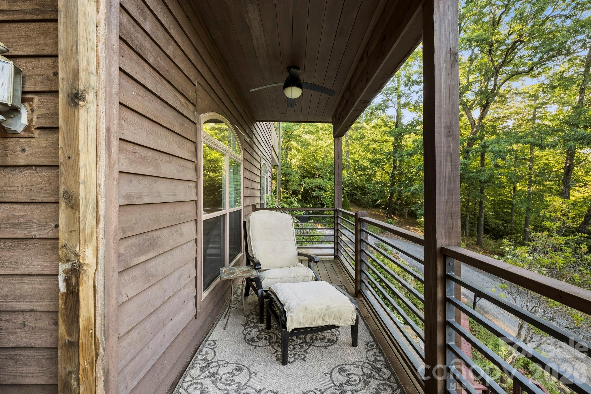 Toxaway Falls Condominium - Residential