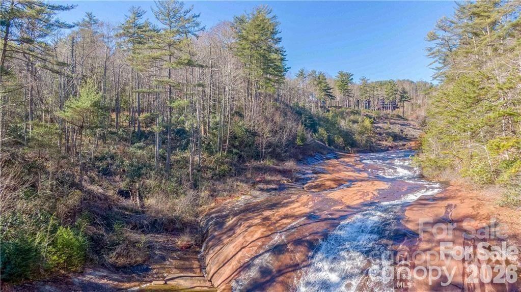 Toxaway Falls Condominium - Residential