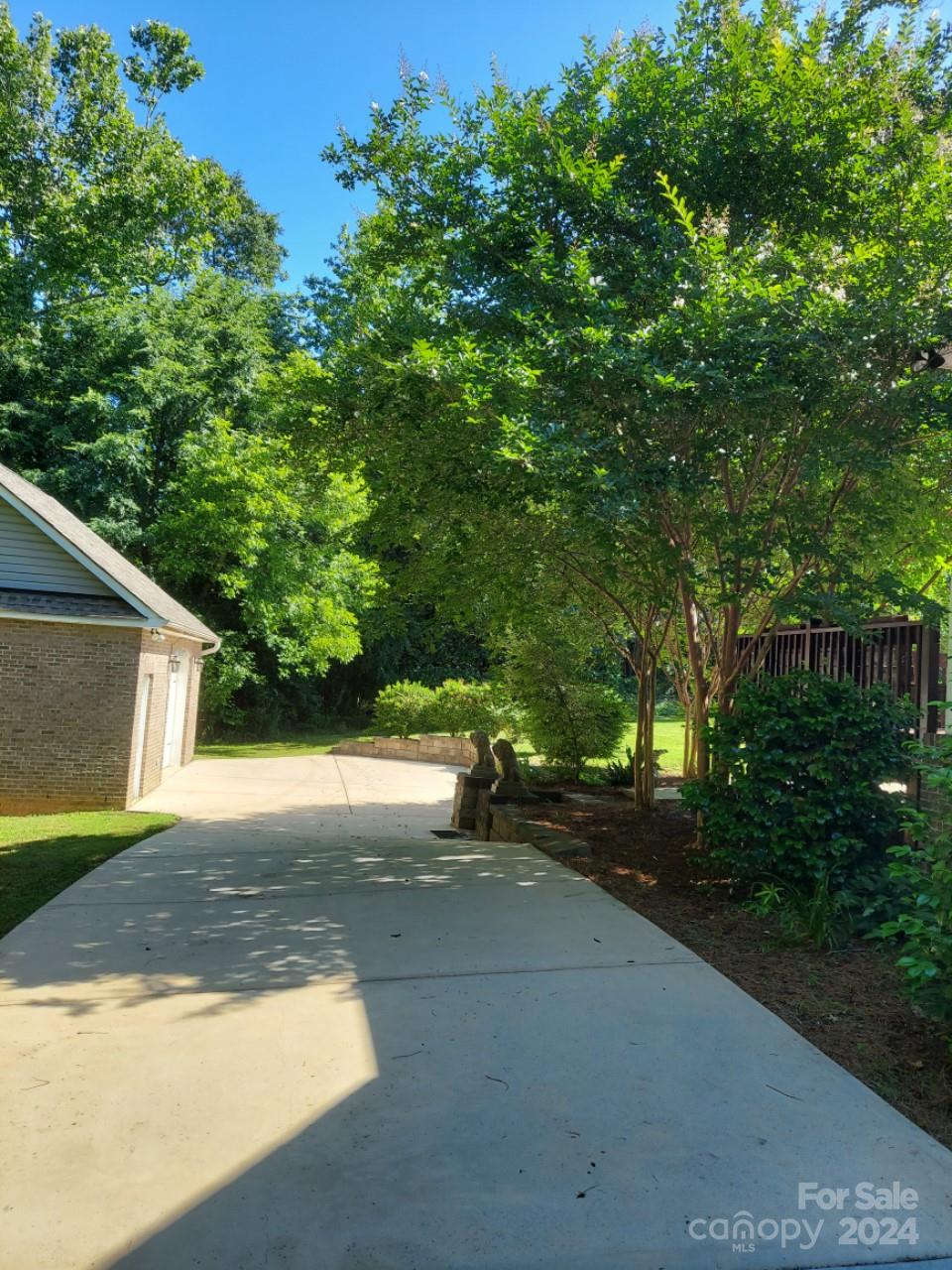 Miller Pond - Residential