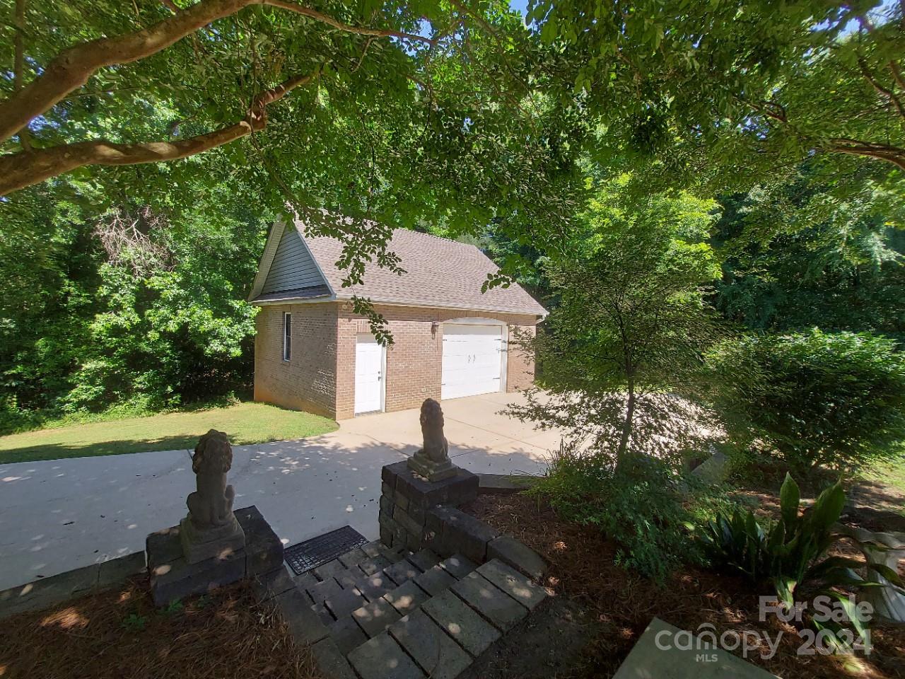 Miller Pond - Residential