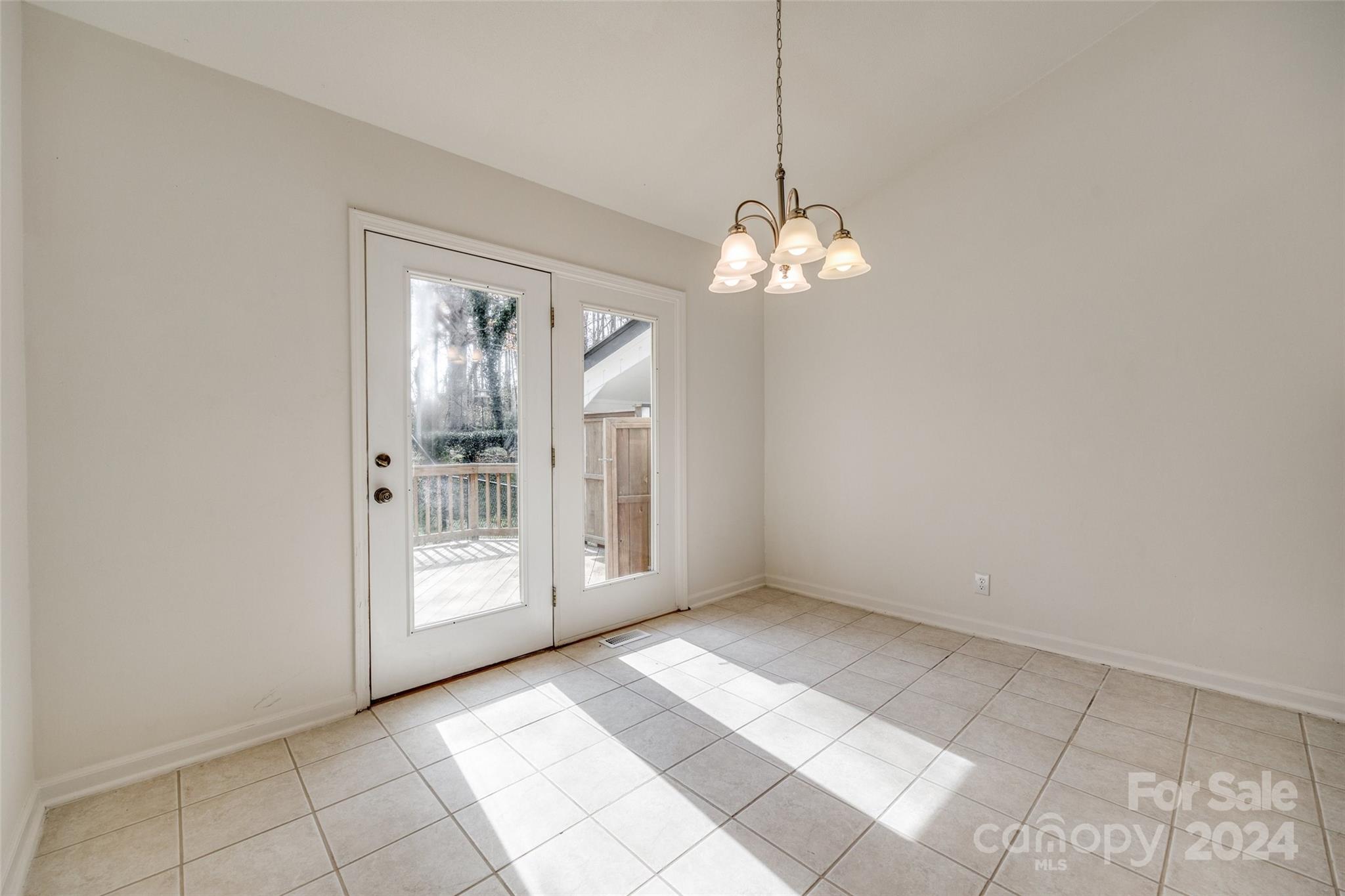 Poplar Forest - Residential