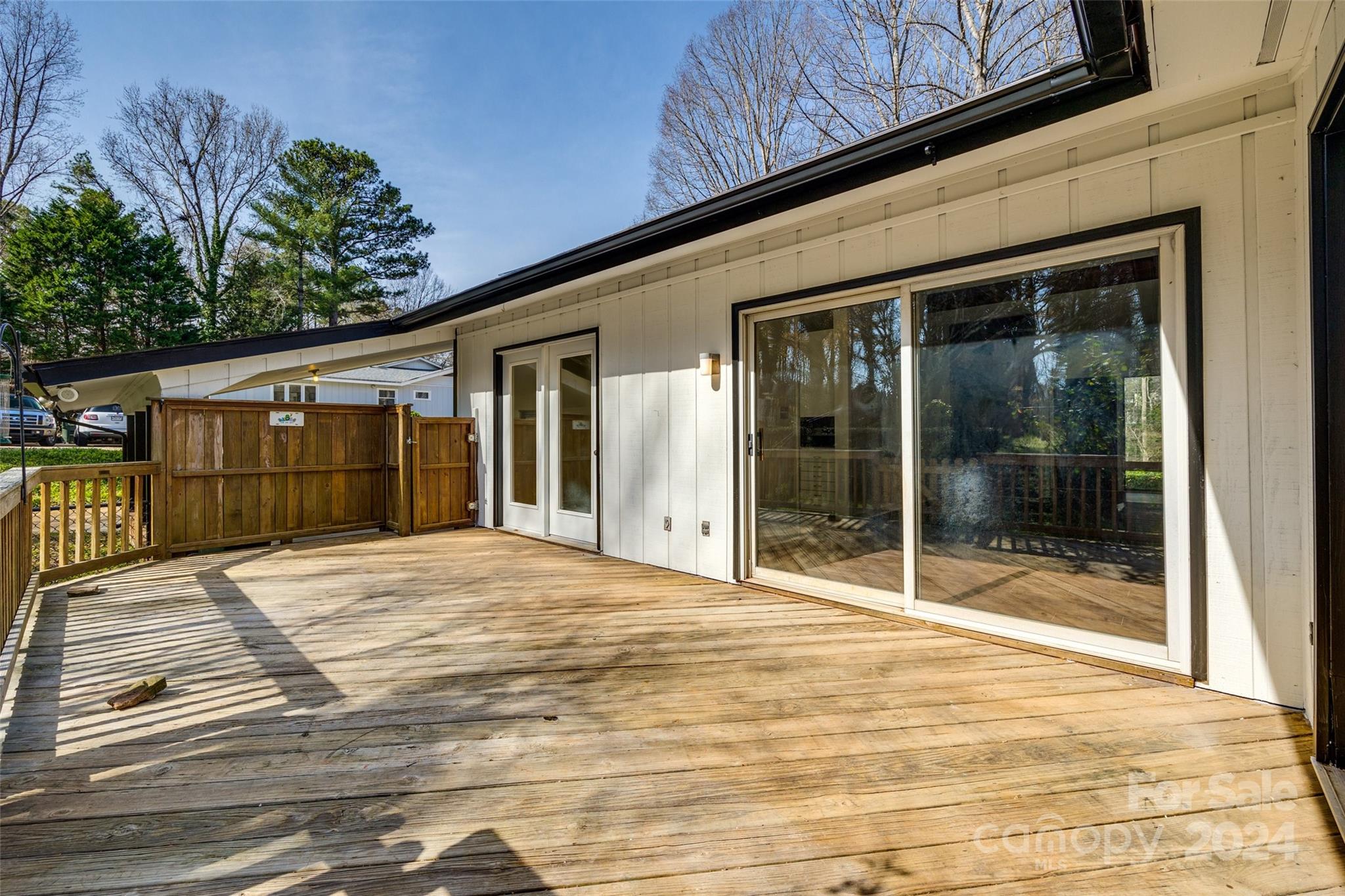 Poplar Forest - Residential