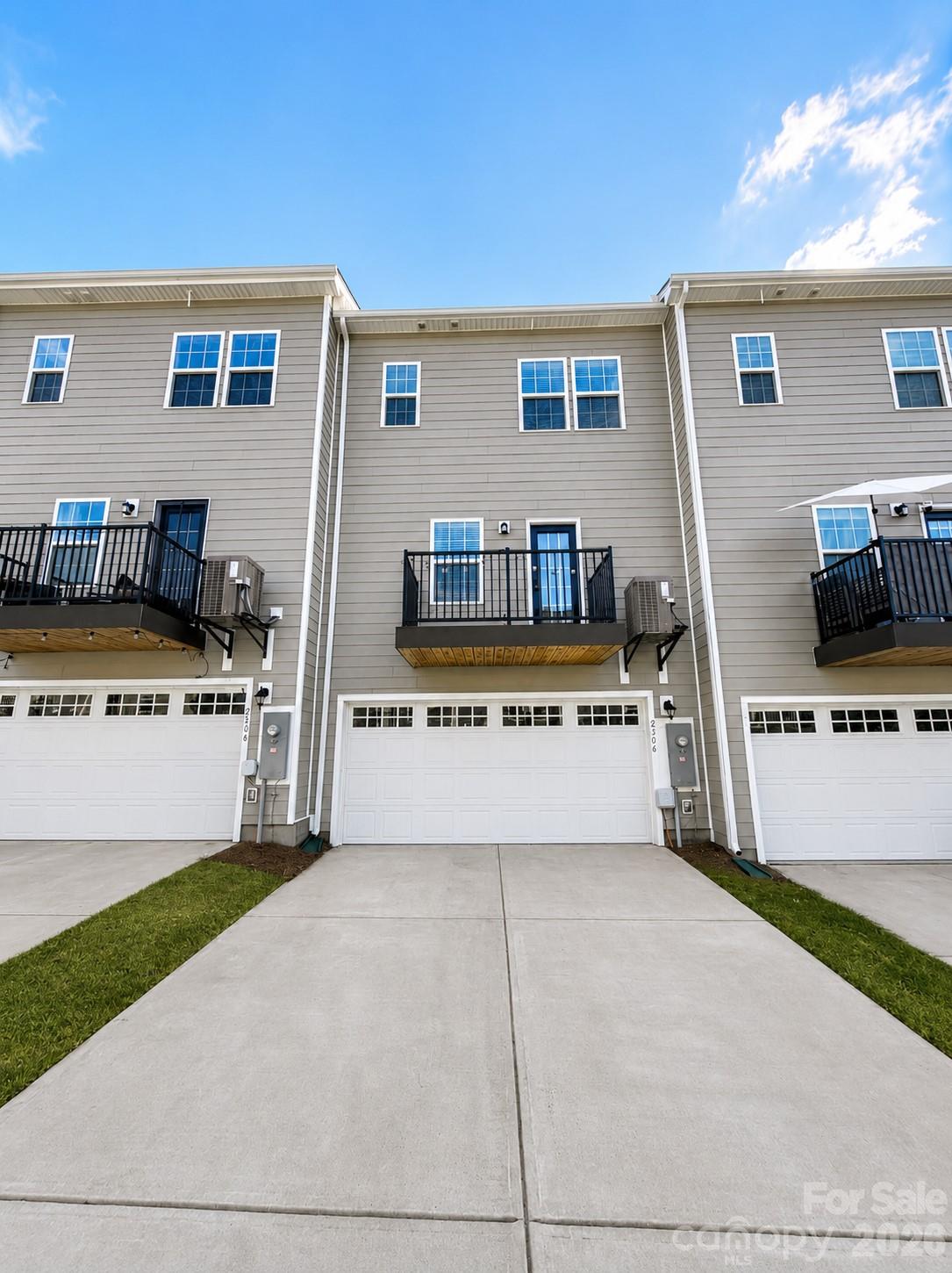 Stone Creek Townhomes - Residential