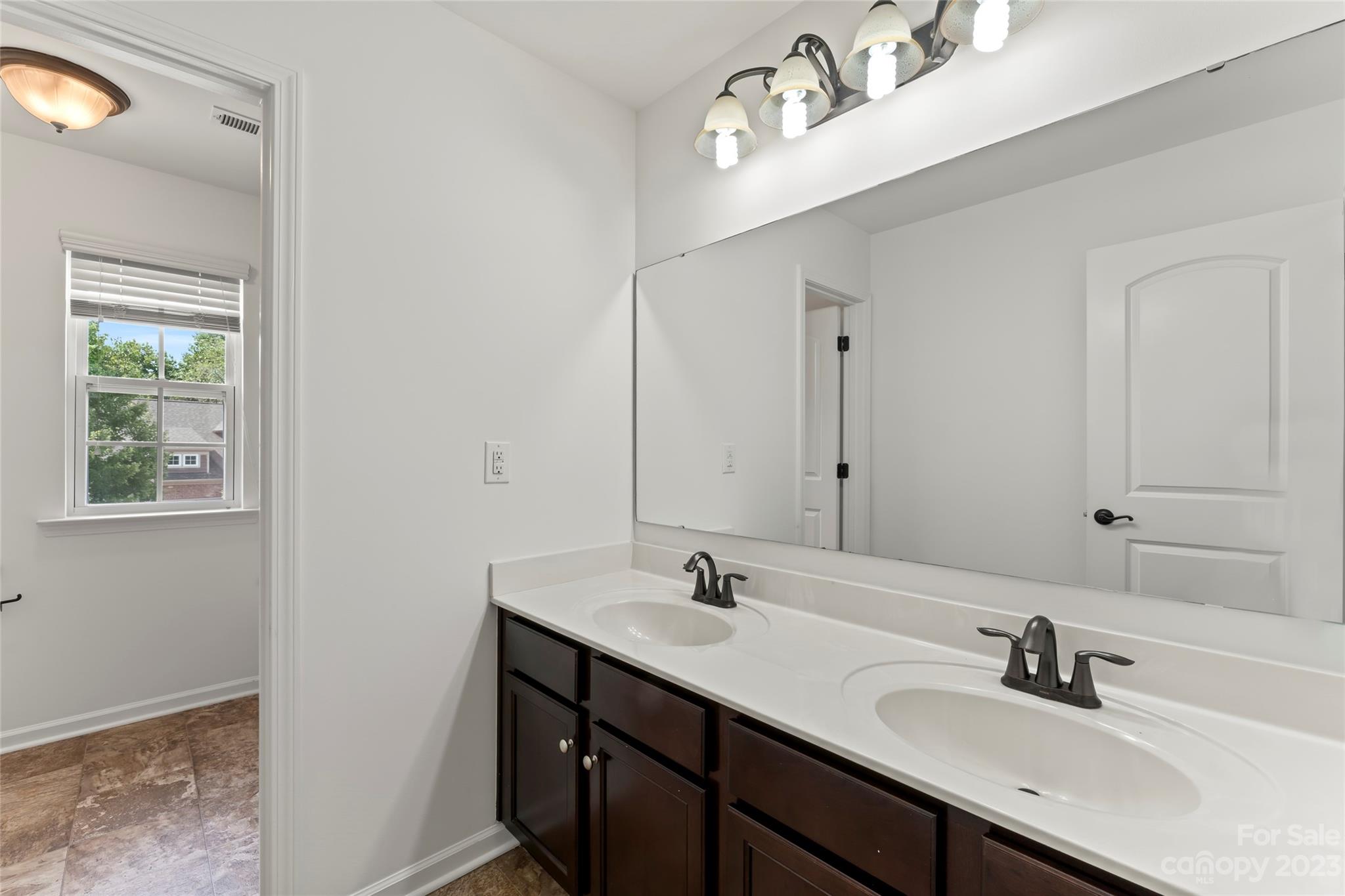 Walkers Ridge - Residential