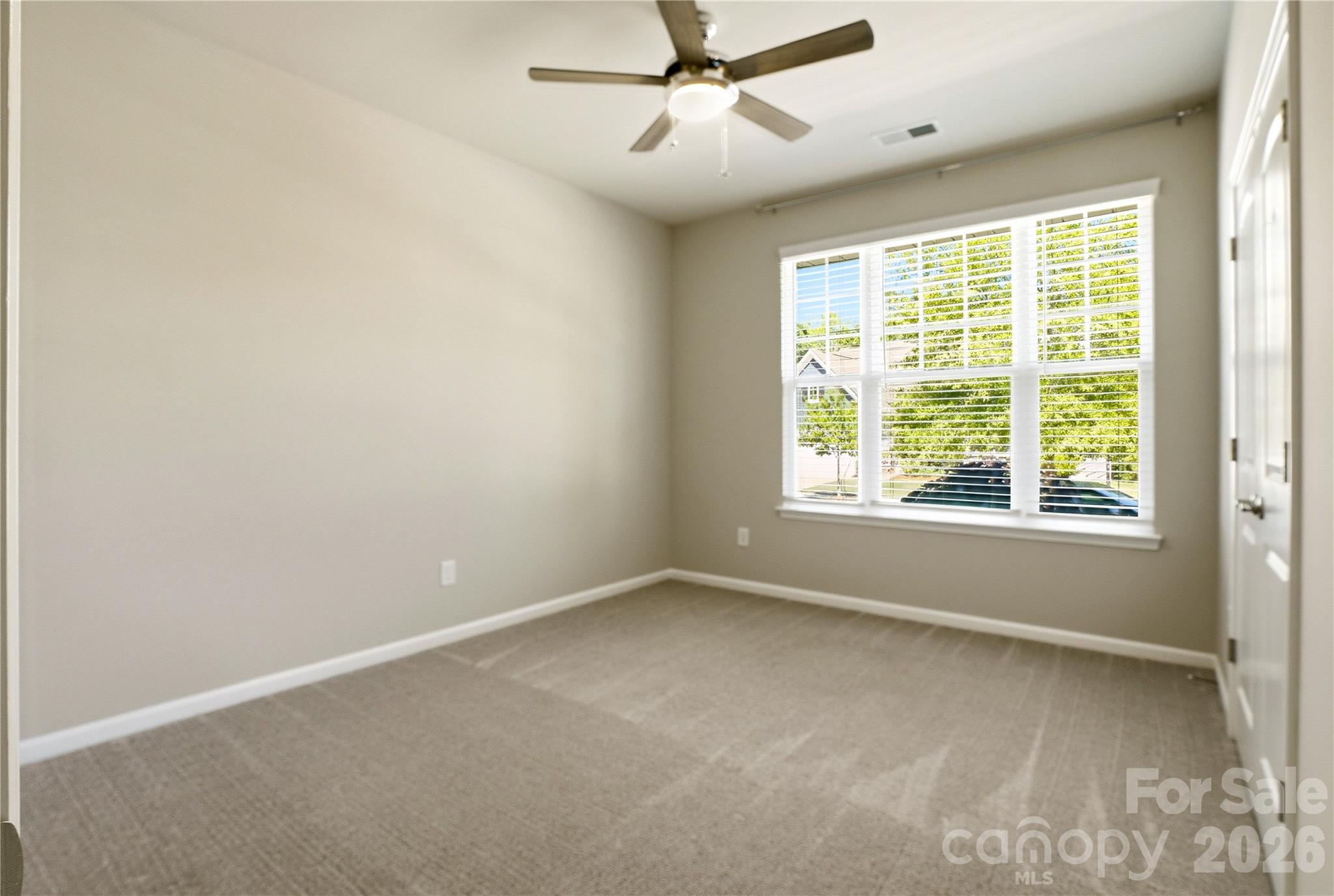 Imagery on Mtn Island - Residential