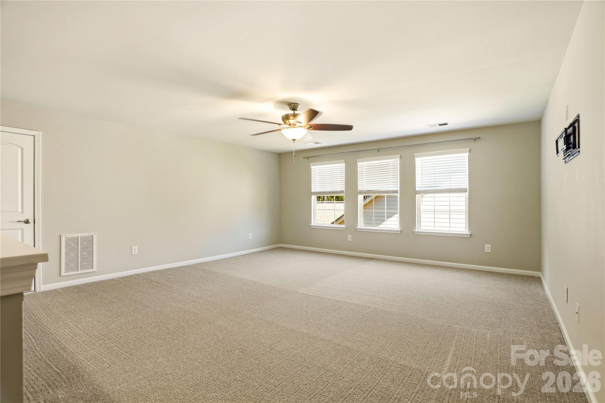 Imagery on Mtn Island - Residential