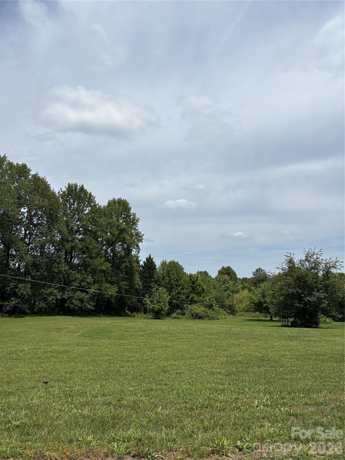 Beautiful lot for building your forever home or dream home. Just minutes from the wonderful town of Lenoir.