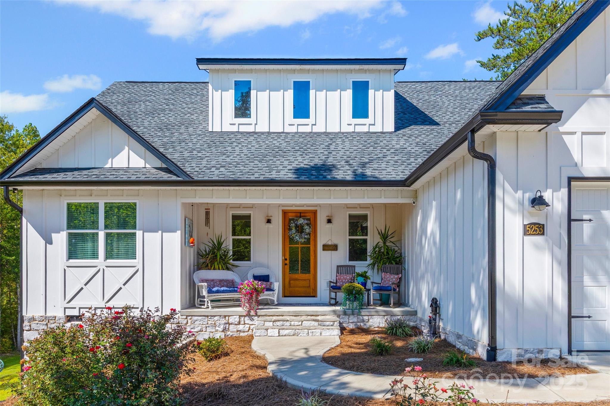 Magnolia - Residential