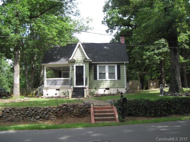 Well maintained and updated home in desired Fort Mill High School district. Off street parking. 3 bedroom. 1 bathroom, covered porch, deck and storage building. 5 - 10 minute walk to Fort Mill High School and Riverview Elementary. Harris Street park across the street. Walking trial nearby. Storage shed. Lawn maintenance included. Close to I-77