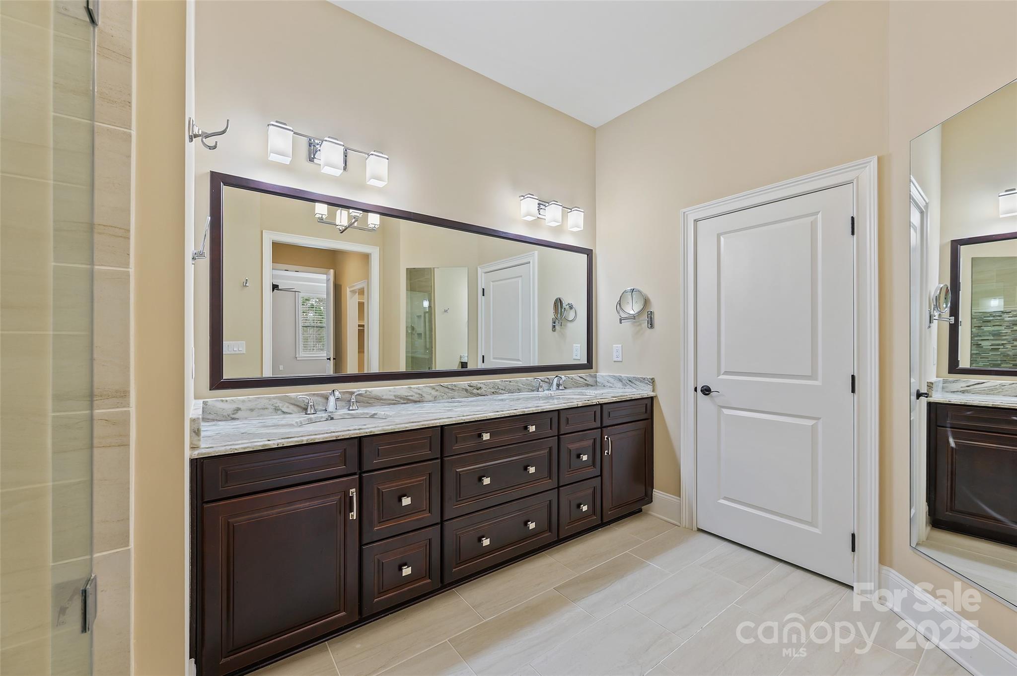 Regency at Palisades - Residential