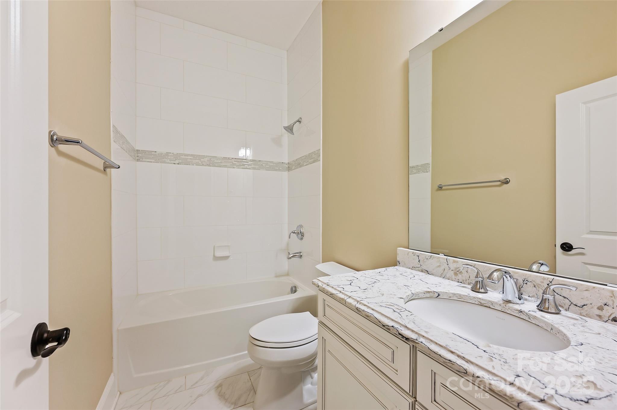 Regency at Palisades - Residential