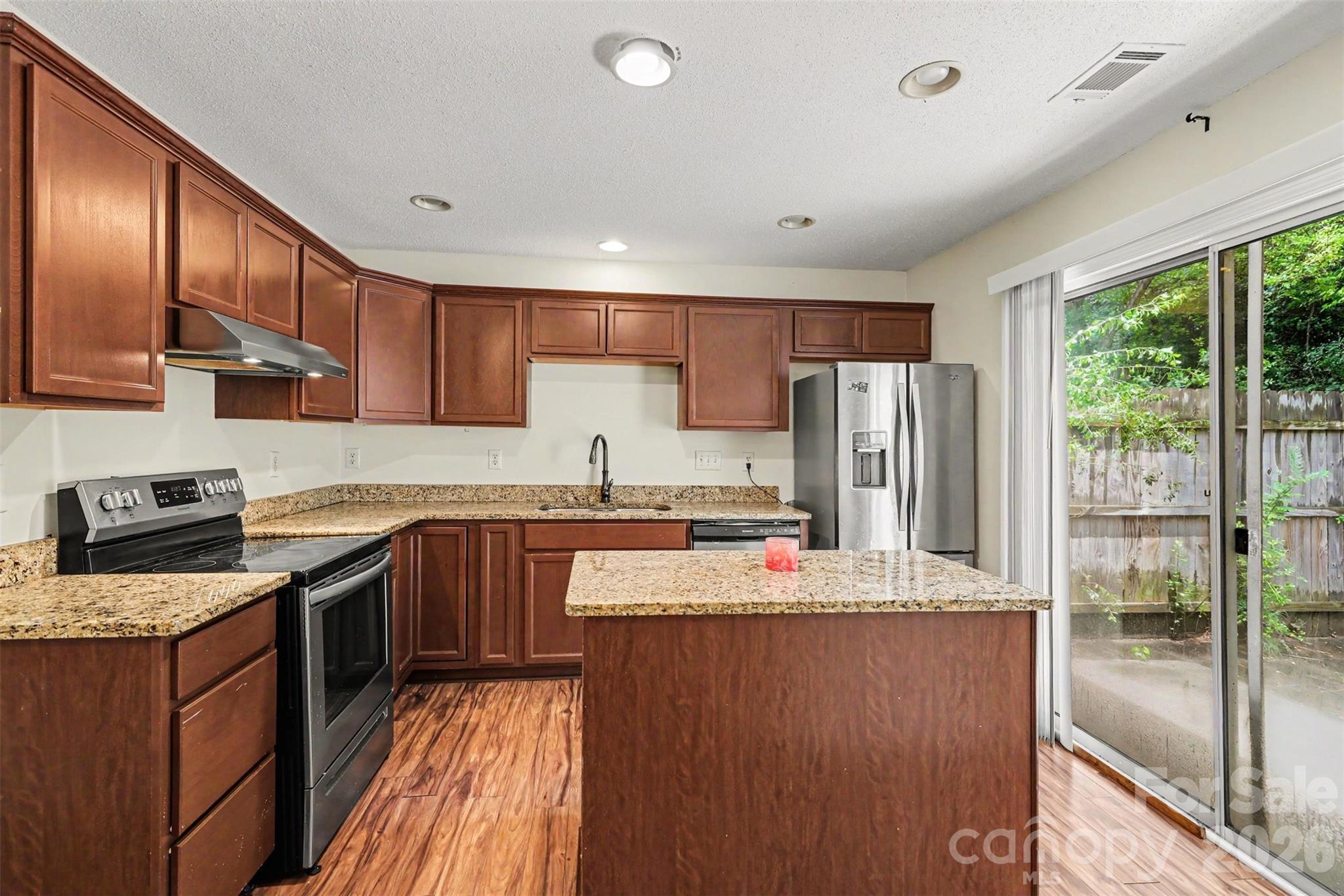 Huntington Ridge - Residential