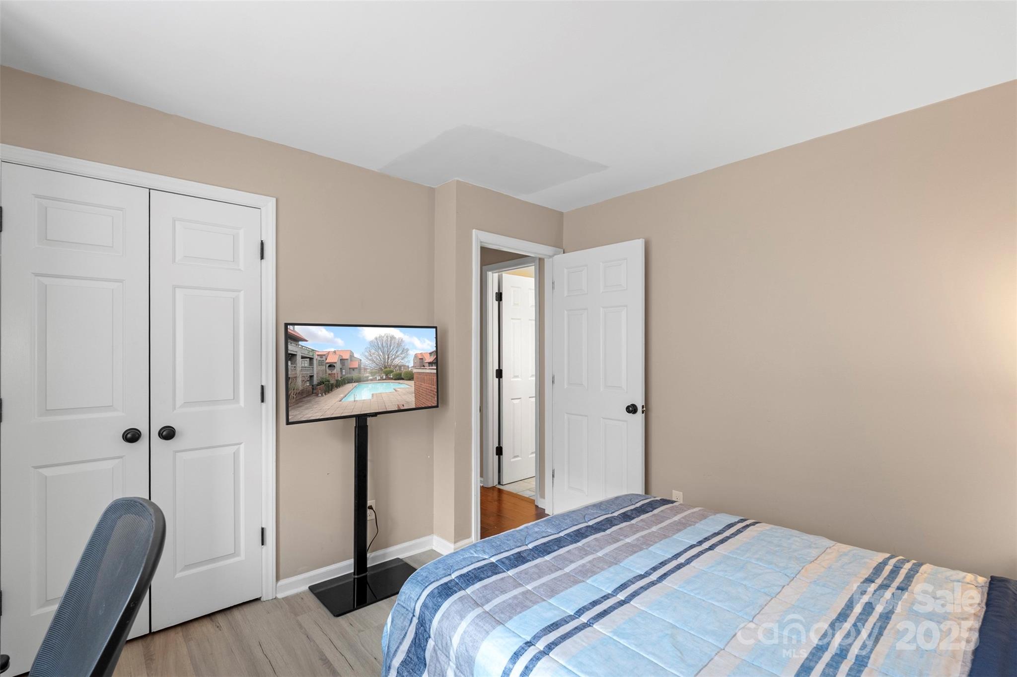 Lakeshore Village - Residential