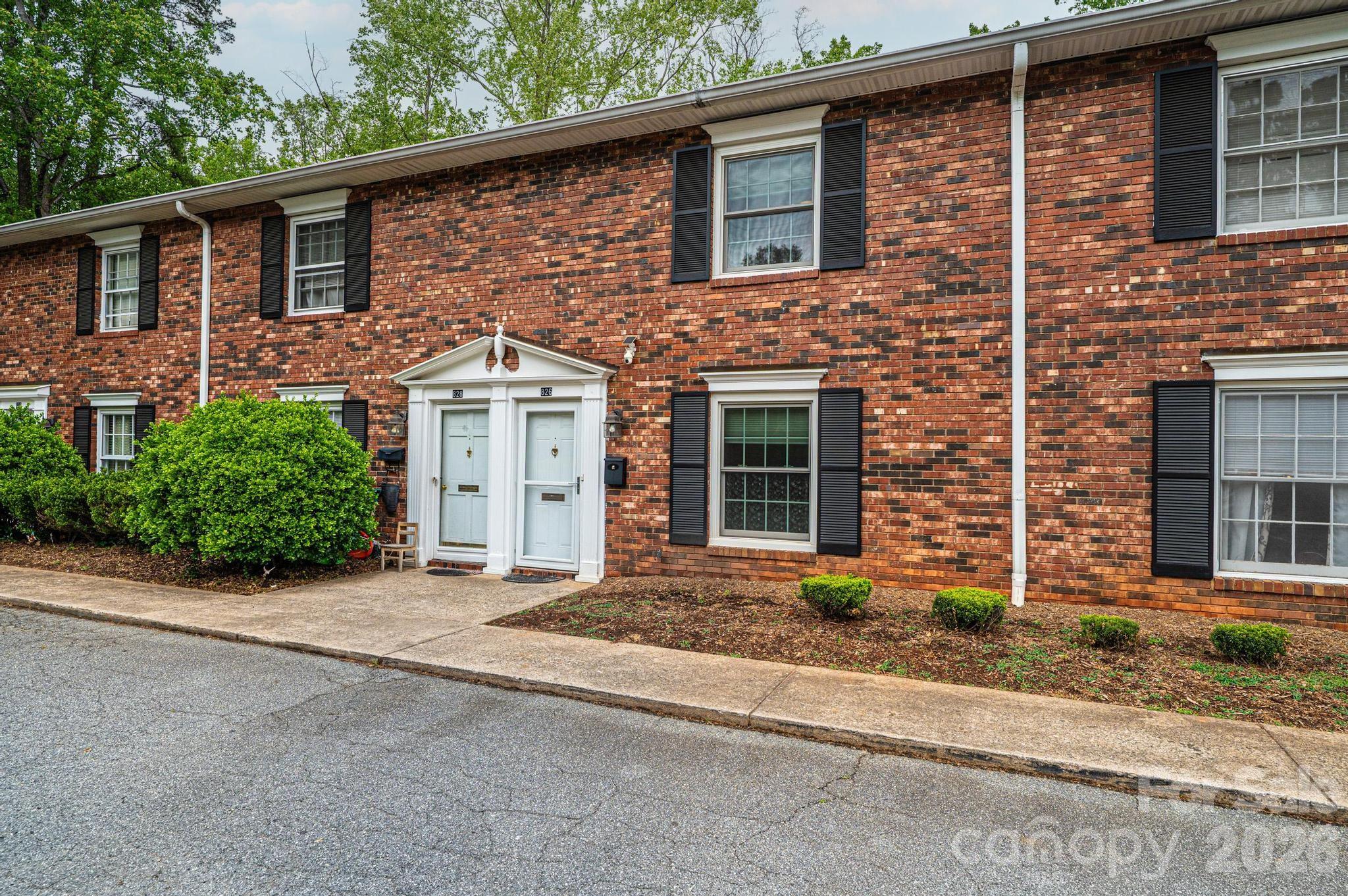 Briarbrook - Residential