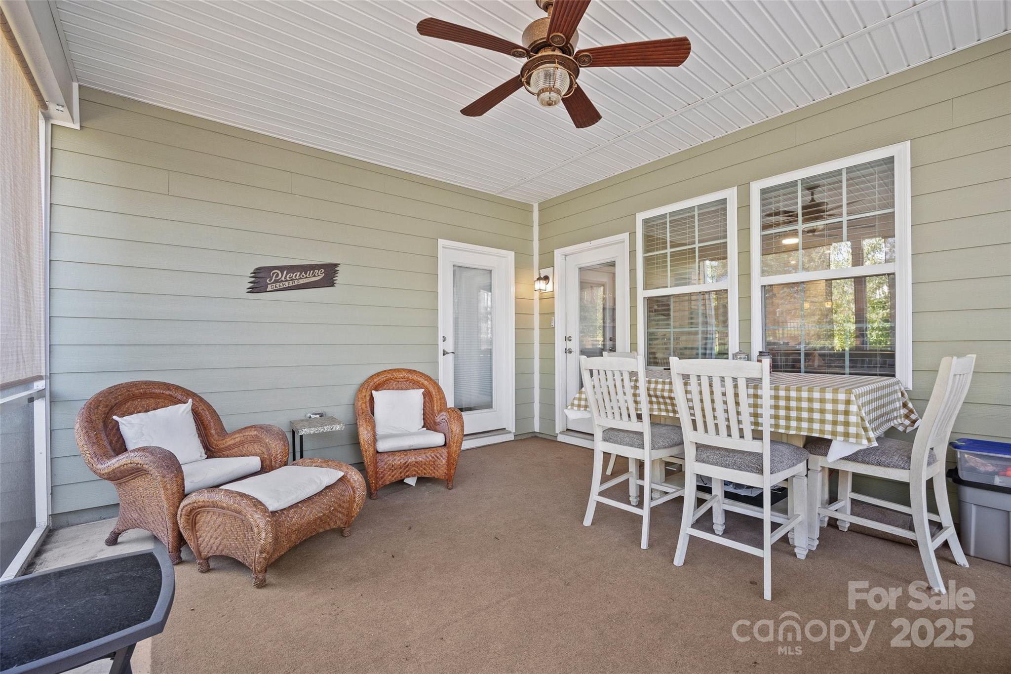 Summerhouse at Paddlers Cove - Residential