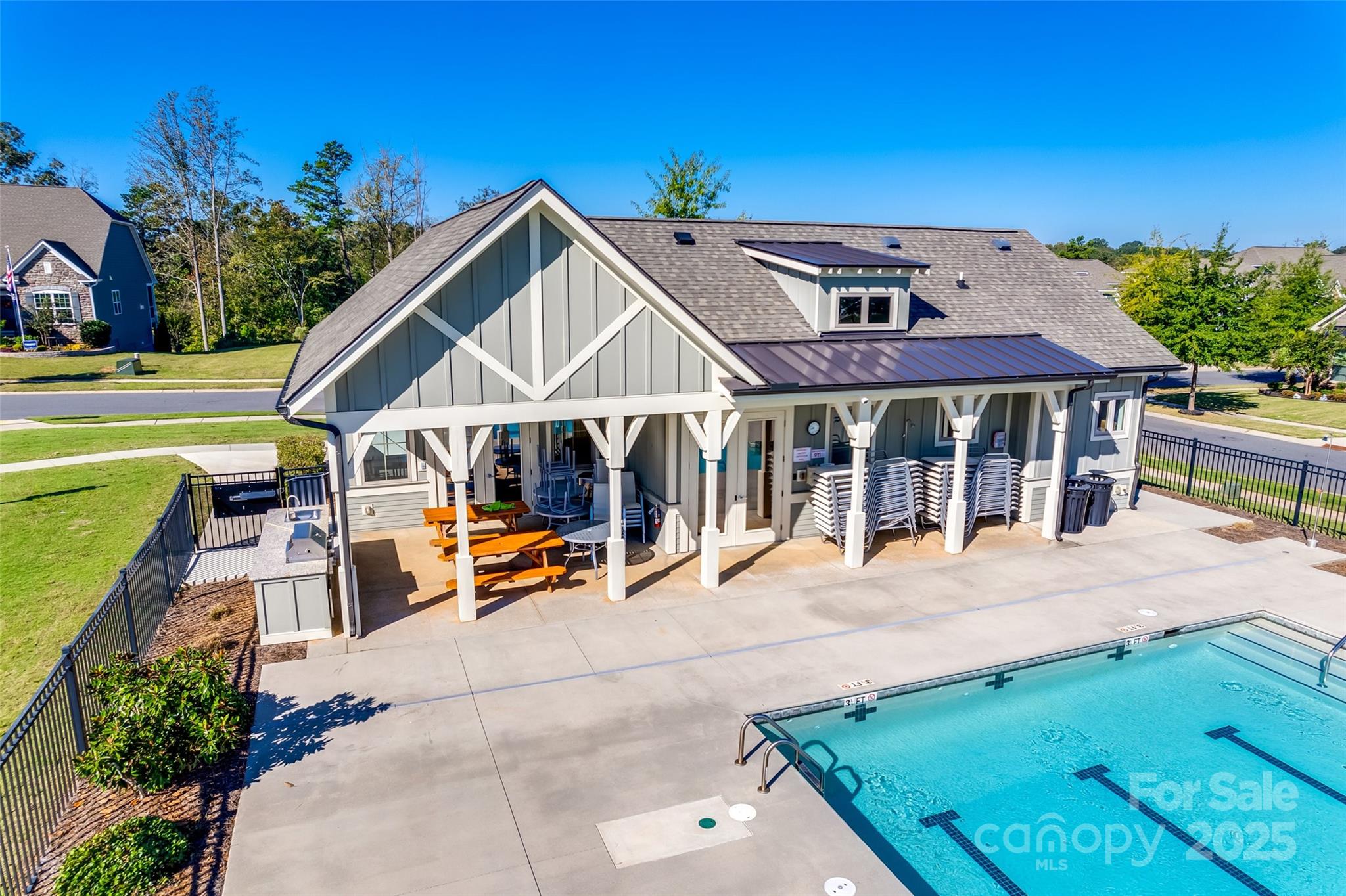 Summerhouse at Paddlers Cove - Residential