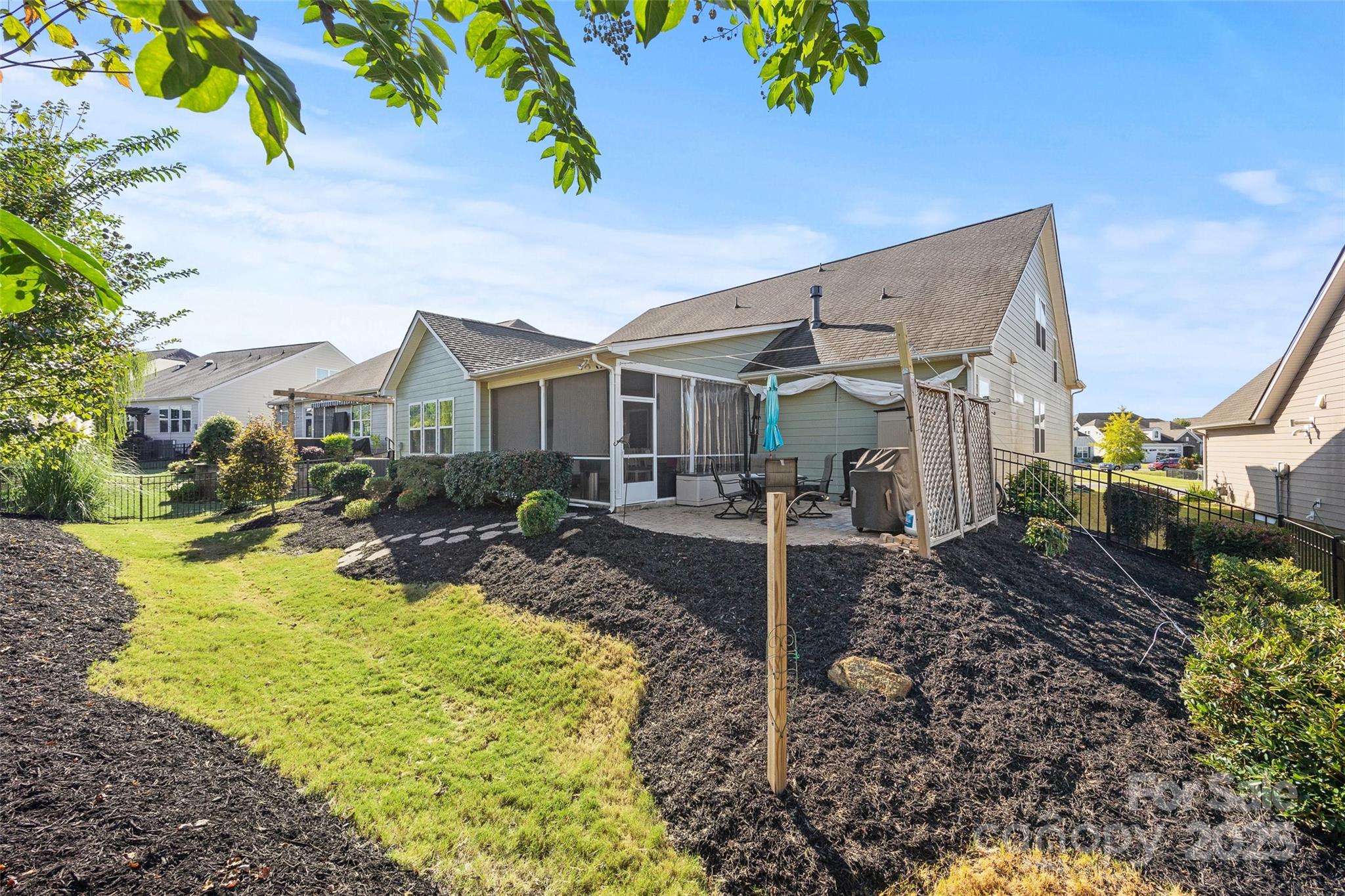 Summerhouse at Paddlers Cove - Residential