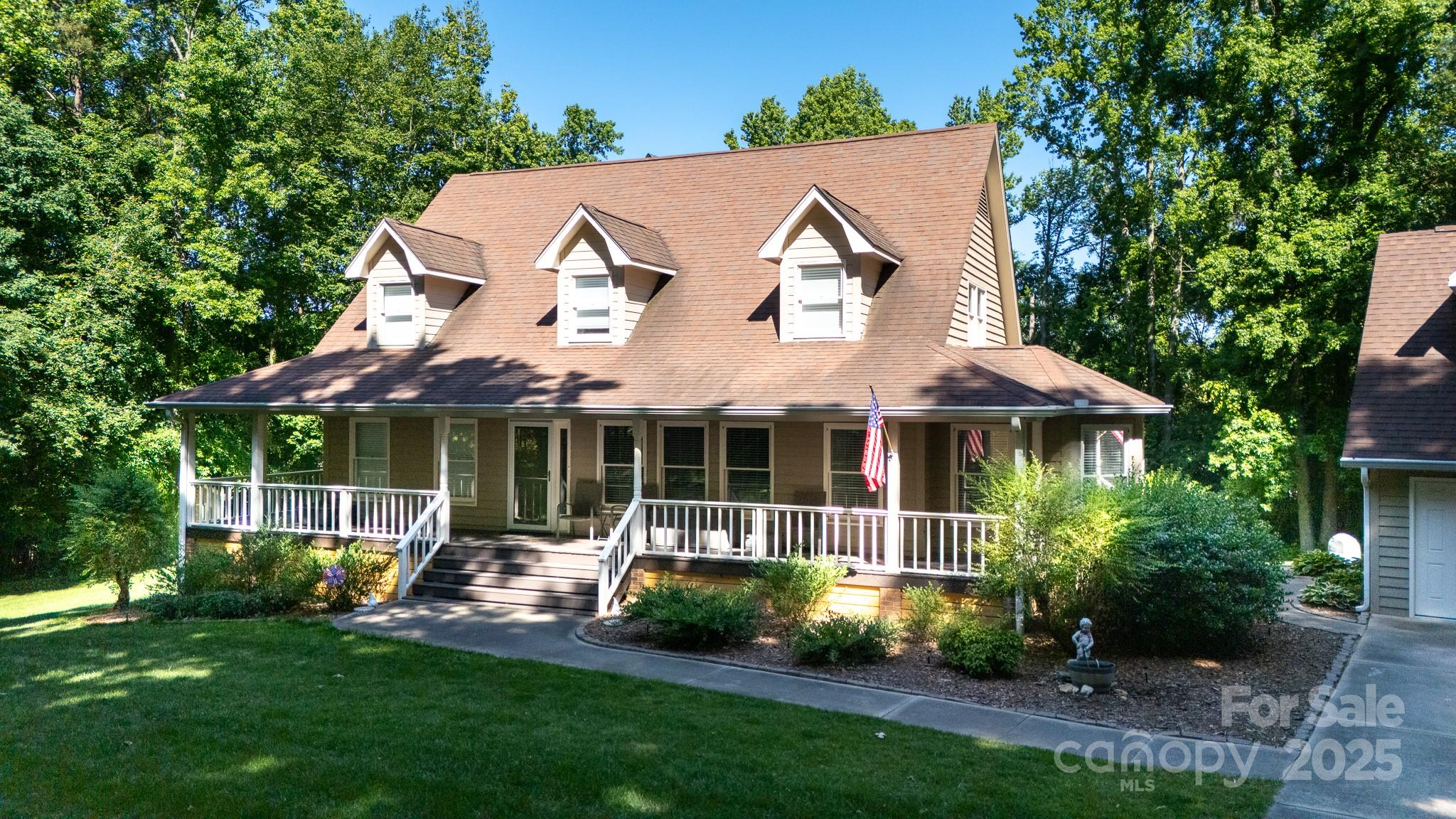 Sunset Circle - Residential