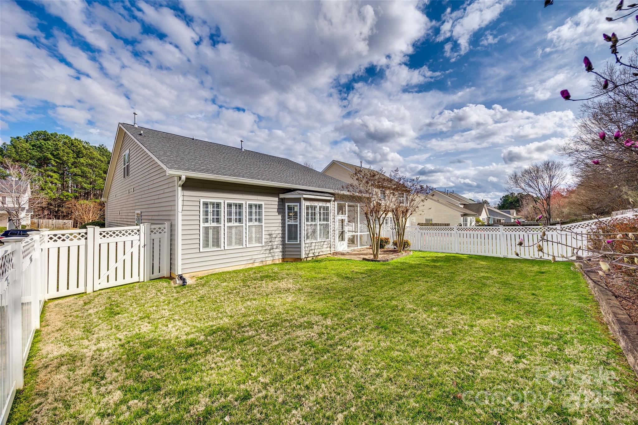 Ridge Pointe - Residential