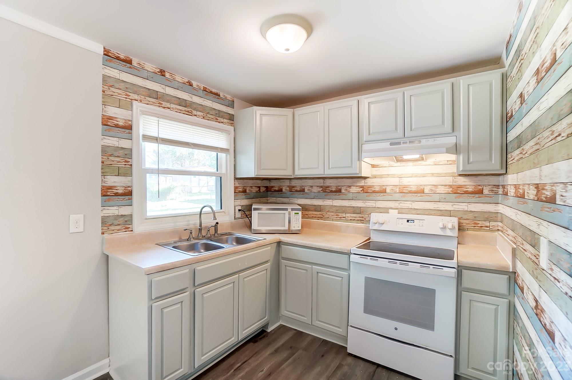 Cherokee Forest - Residential