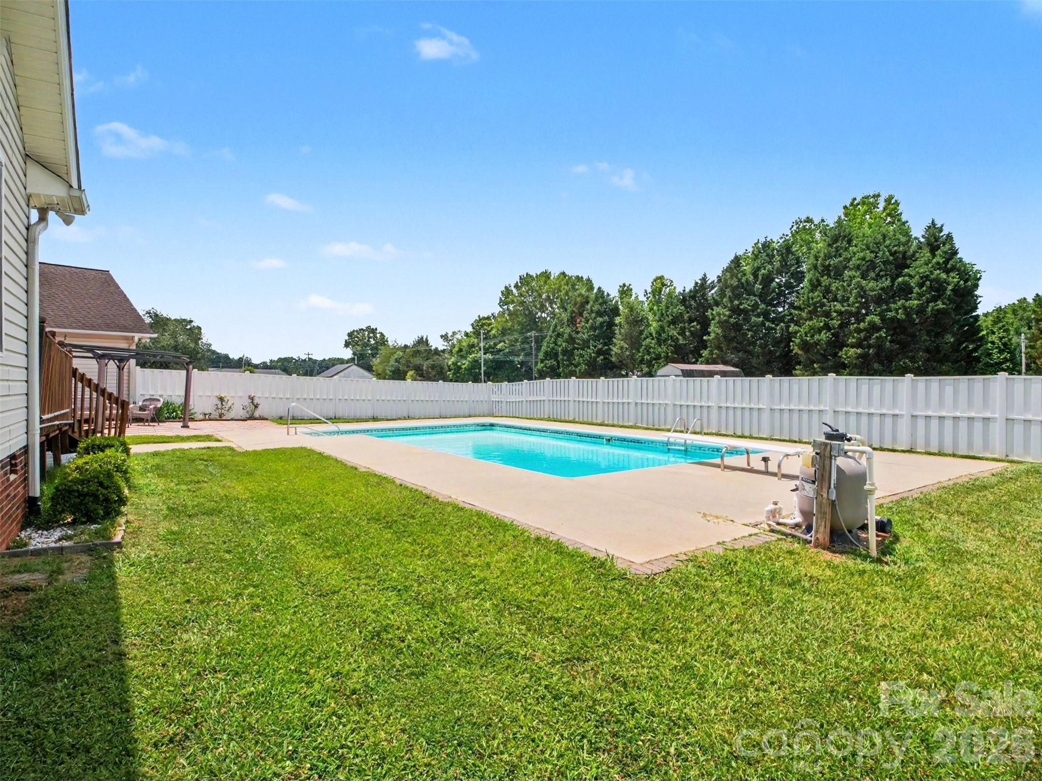 Deal Estates - Residential