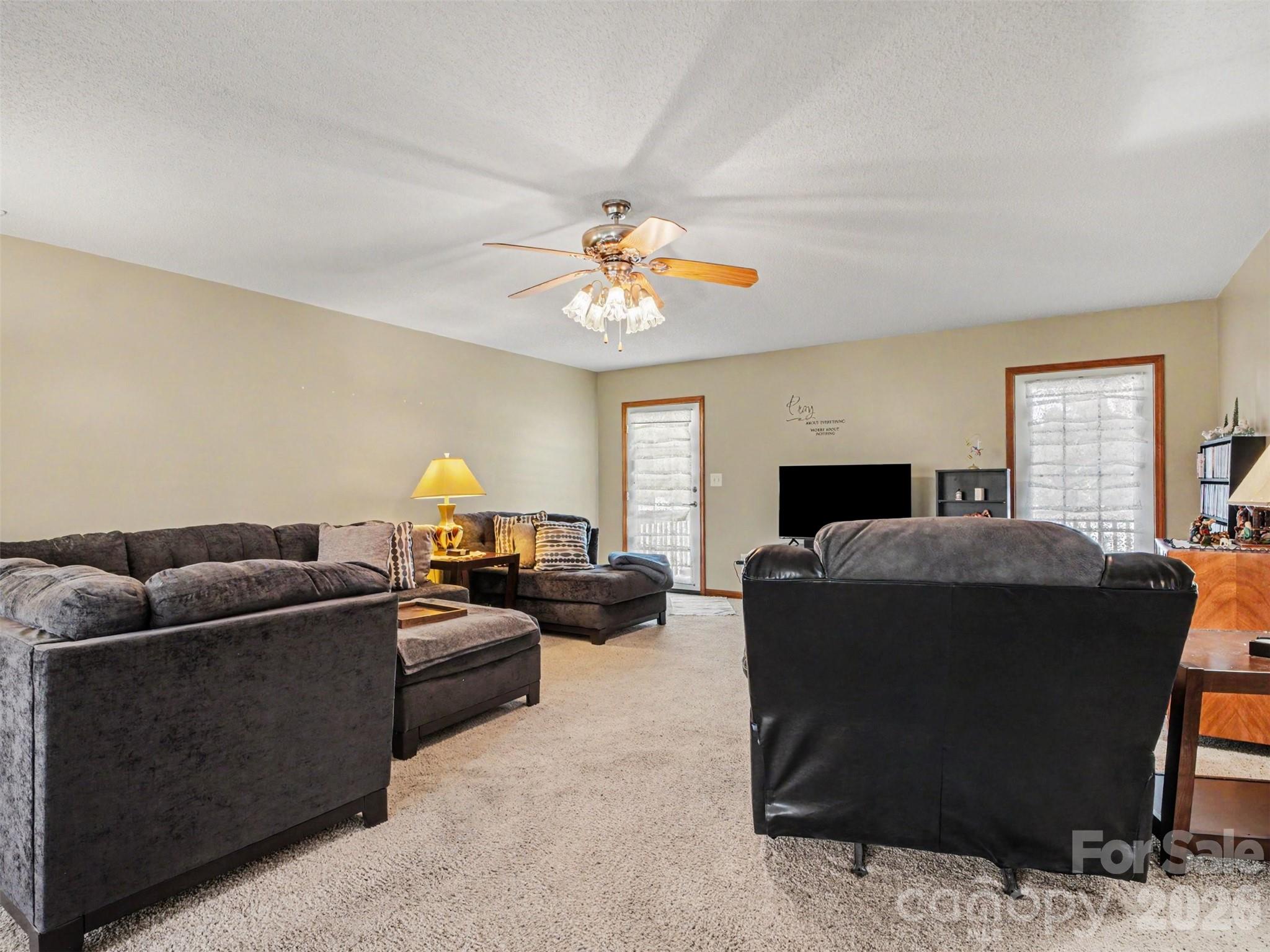 Deal Estates - Residential