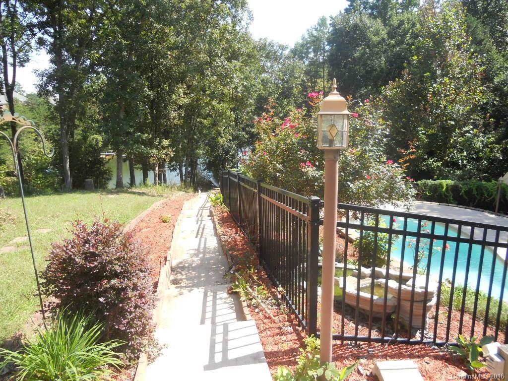 Tega Cay - Residential