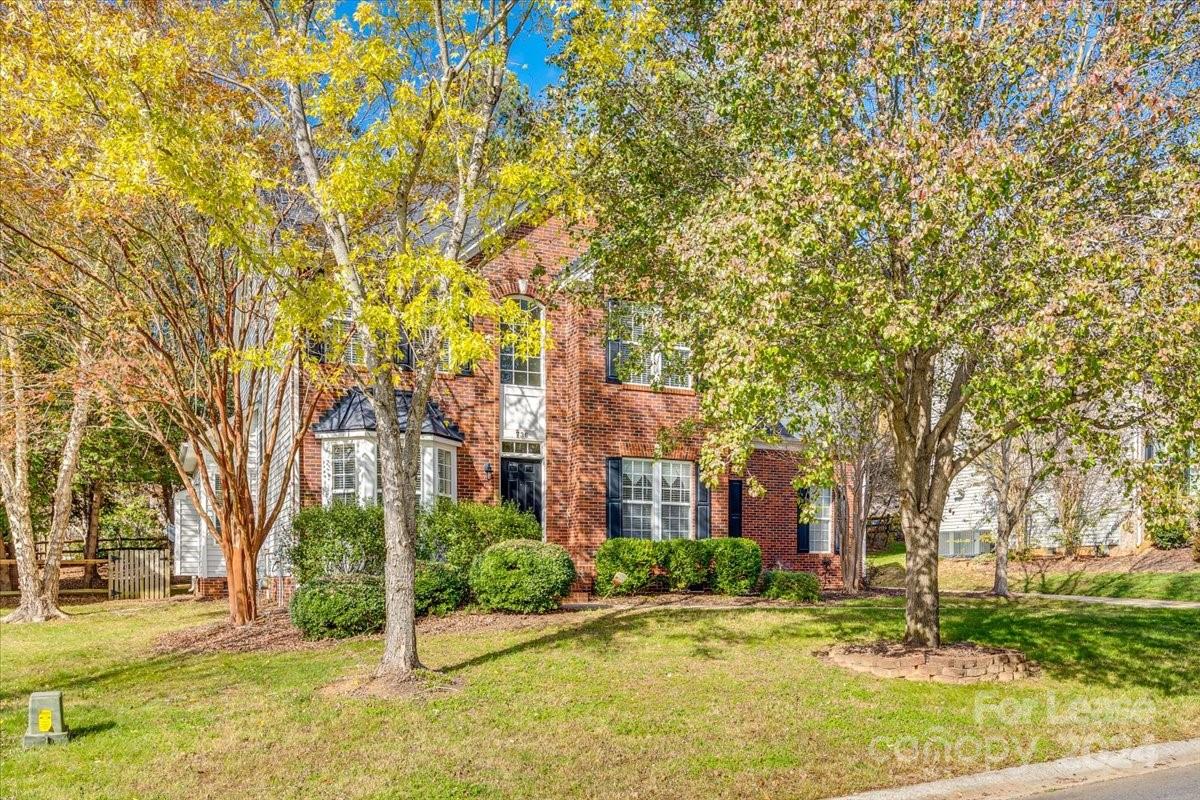 Perfect location with FORT MILL SCHOOLS! Spacious home offers a great layout with room for everyone & everything. Bright 2 story foyer. Formal Dining, Office/Study with French doors.  Kitchen has 42 inch cabinets, loads of storage & prep space, pantry, granite counters, tiled backsplash, and is open to the Family Rm w/ fireplace. The Breakfast Nook for casual dining opens to the private rear deck & fenced yard. Upstairs is a huge Primary Suite with deep WIC, dual sink vanity, soaking tub & separate shower. Two large secondary bedrooms. 4th bedroom can also be used as a Bonus/ Media room. Side-load 2 car garage. Great neighborhood minutes to Baxter Village, Kingsley Town Center, Riverwalk & the interstate. Community pool. Pets conditional. **No cats**