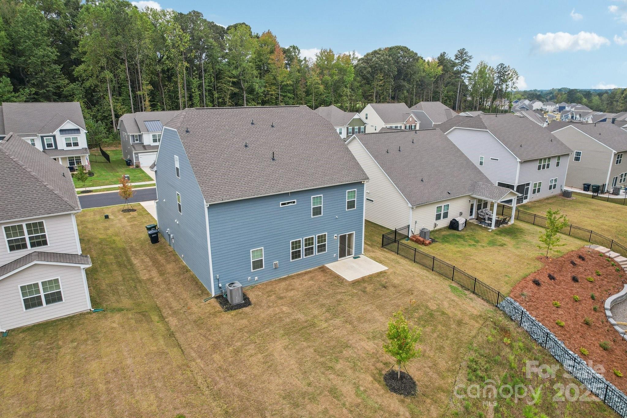 Falls Cove at Lake Norman - Residential