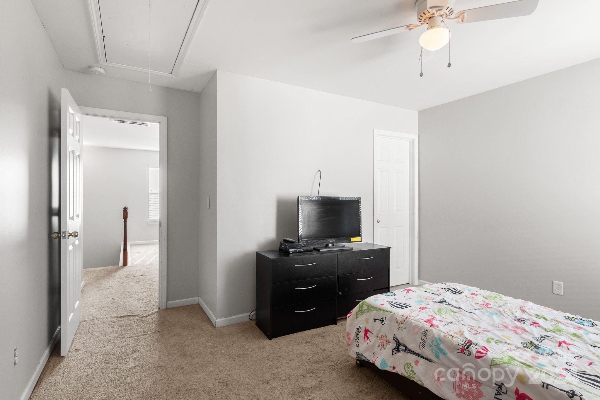 Holly Hill - Residential