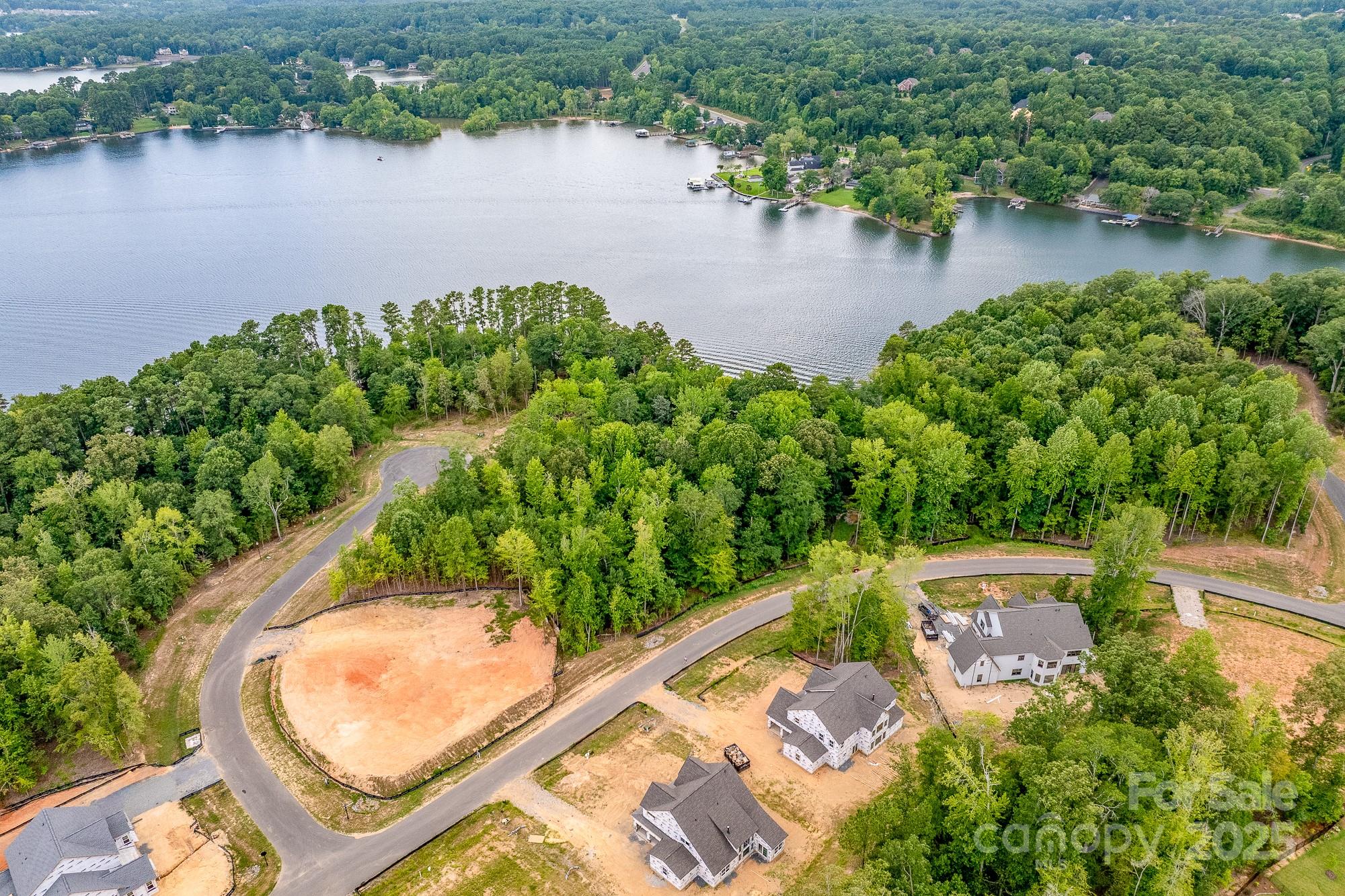 McLean - South Shore - Land