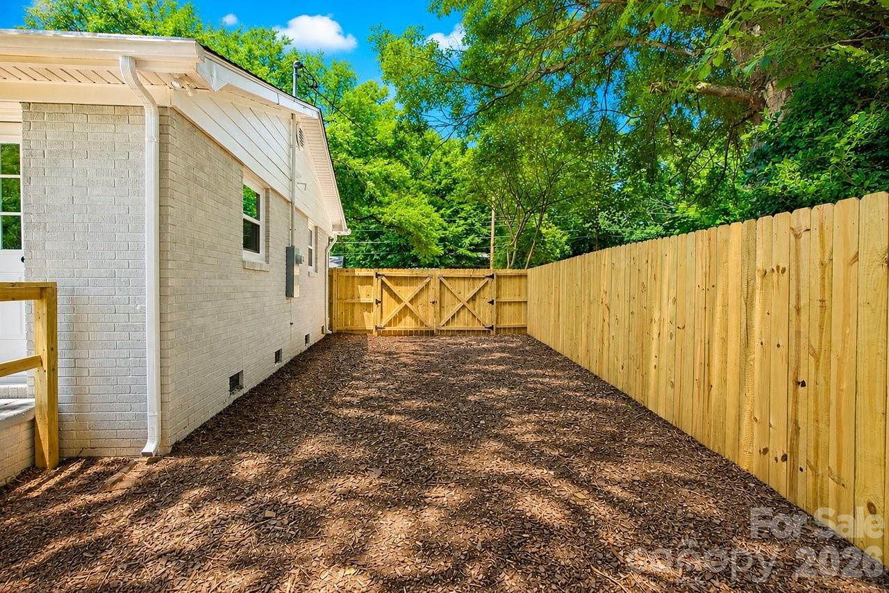 Pinecrest - Residential