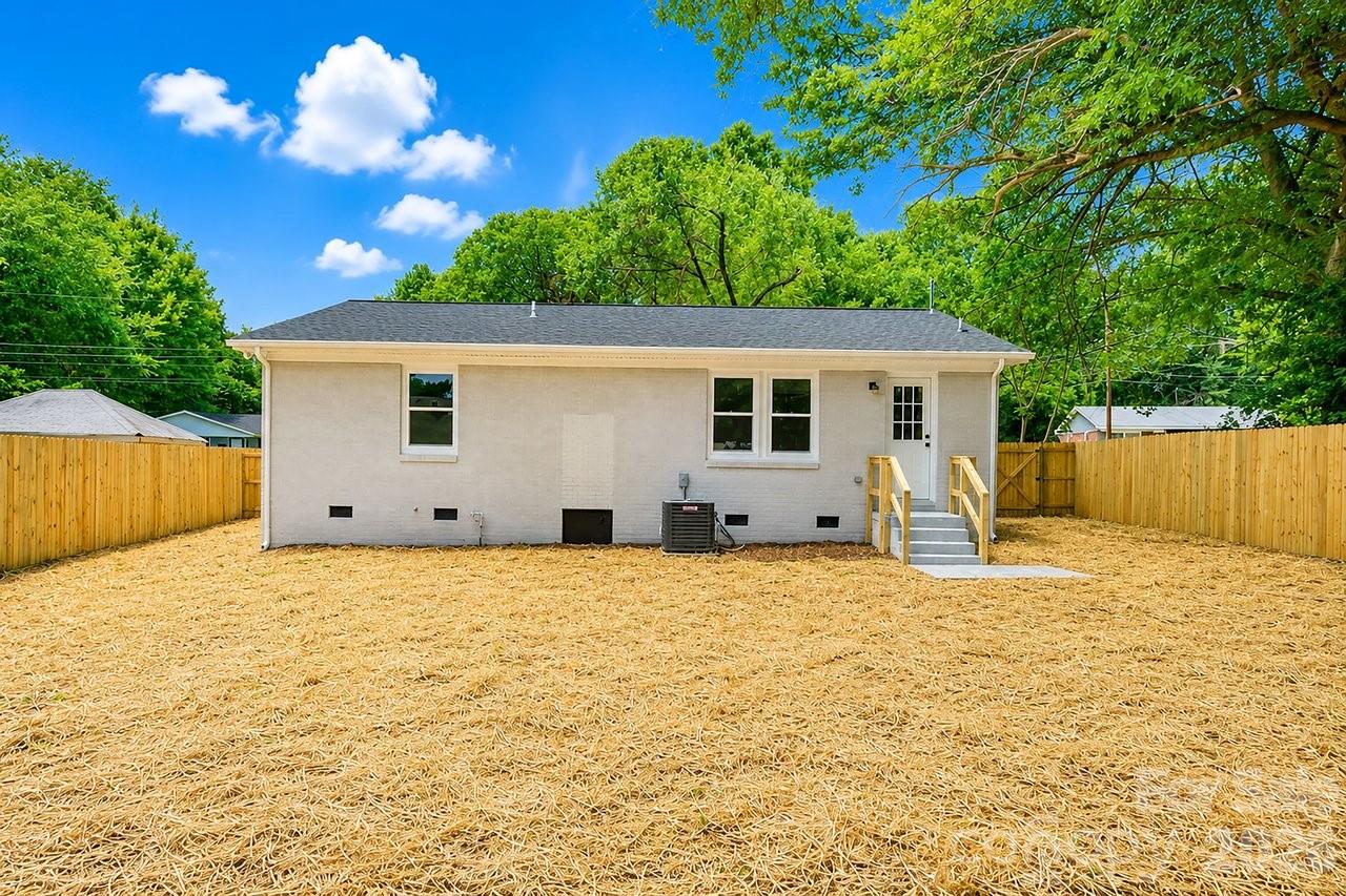 Pinecrest - Residential