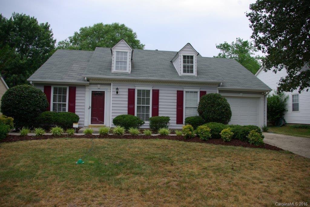 Welcome home to this lovely 3 bedroom/2 bath house with one car garage. Enjoy your morning coffee on the covered patio or entertain friends in the well kept backyard.  This home has been lovingly cared for.   Come and enjoy the convenience to shopping, I-77 and schools.
