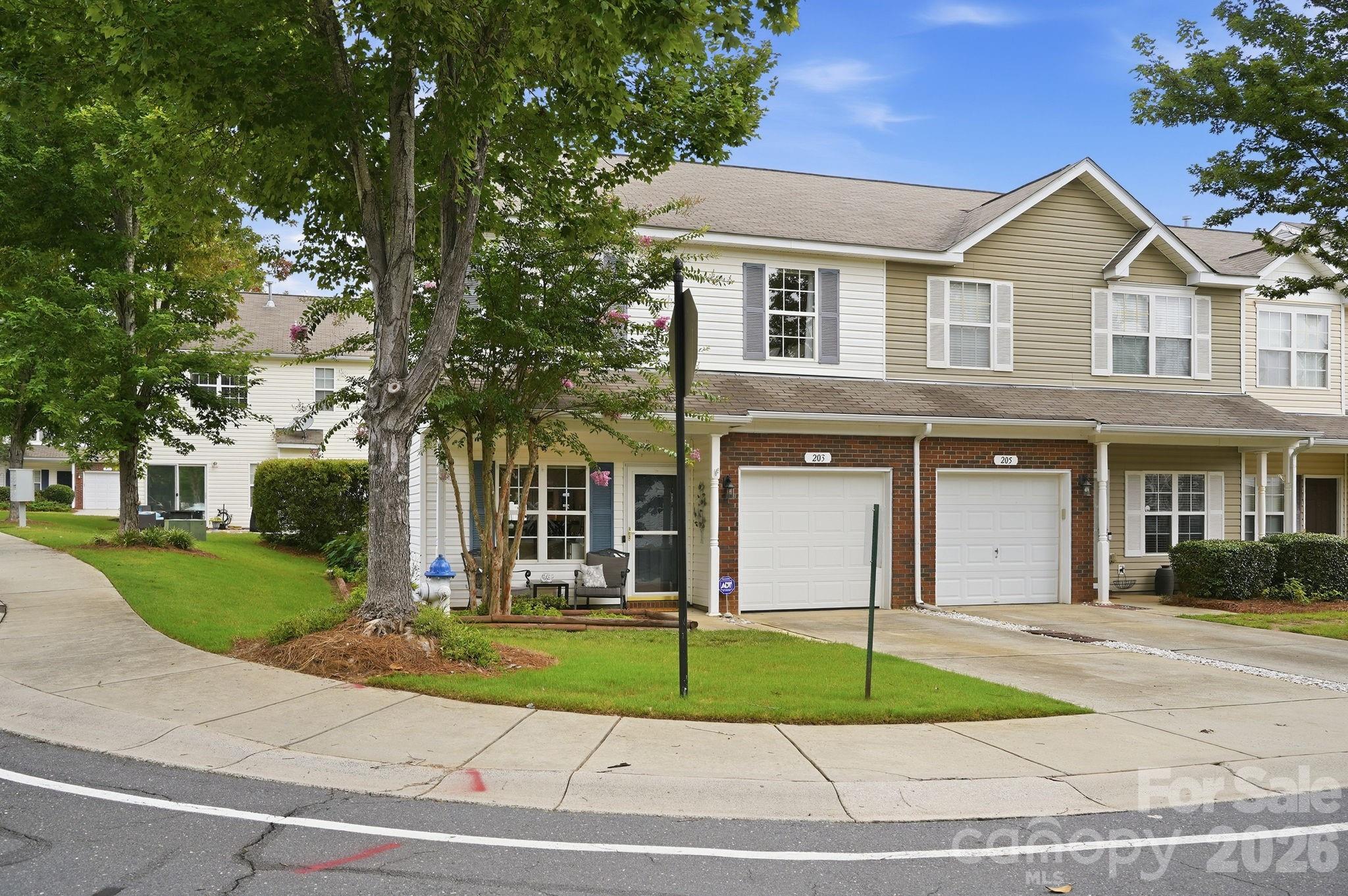 Cascades at River Crossing - Residential