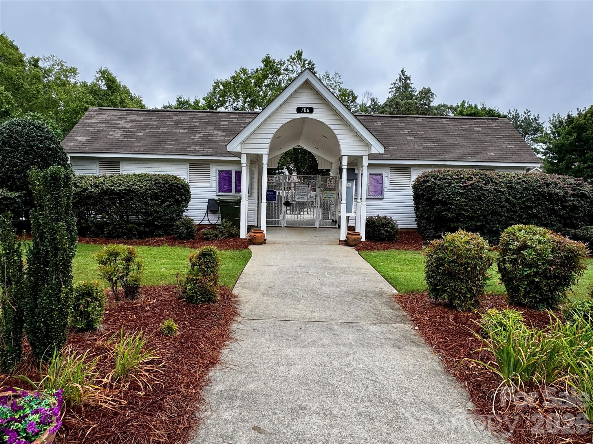 Cascades at River Crossing - Residential