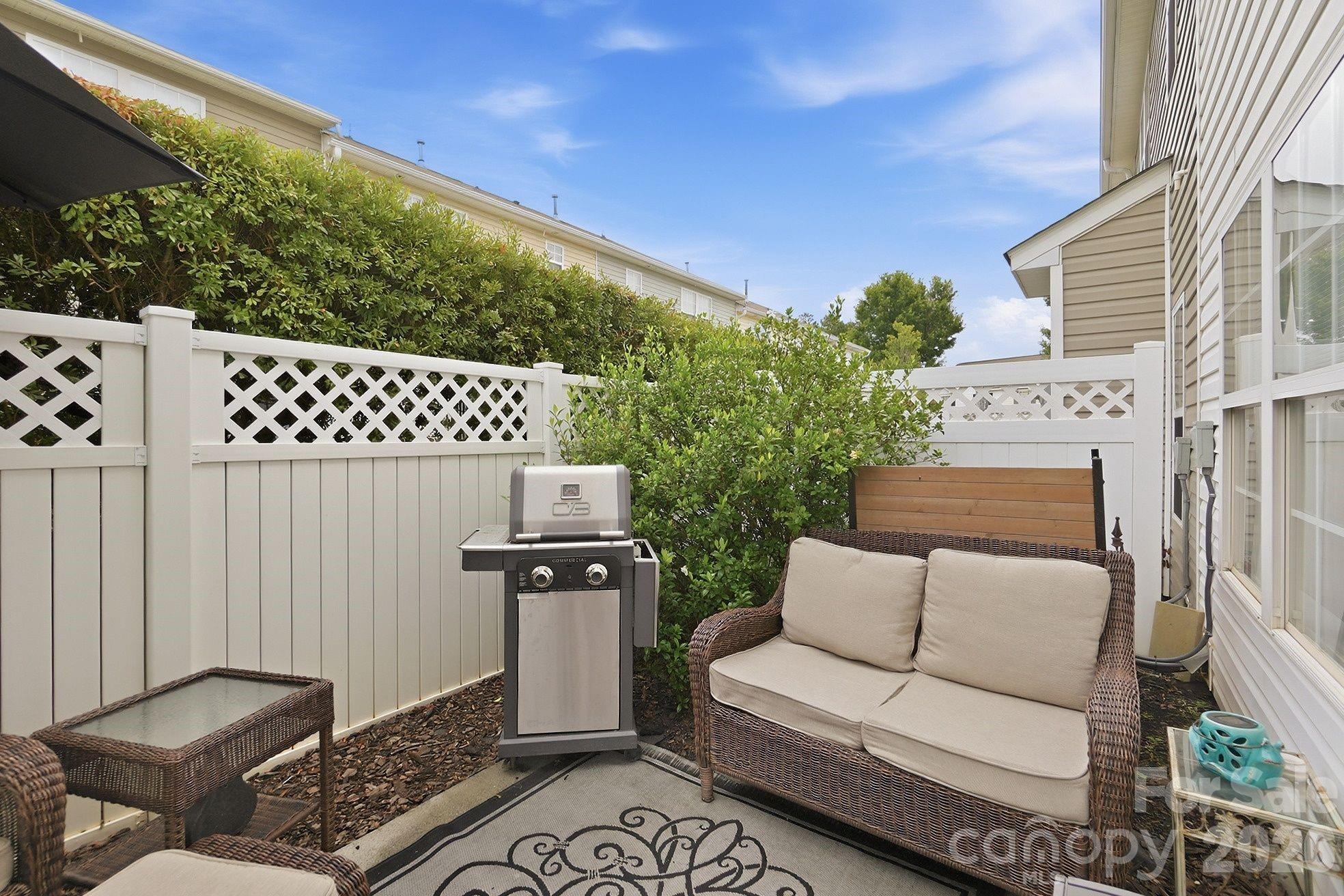Cascades at River Crossing - Residential