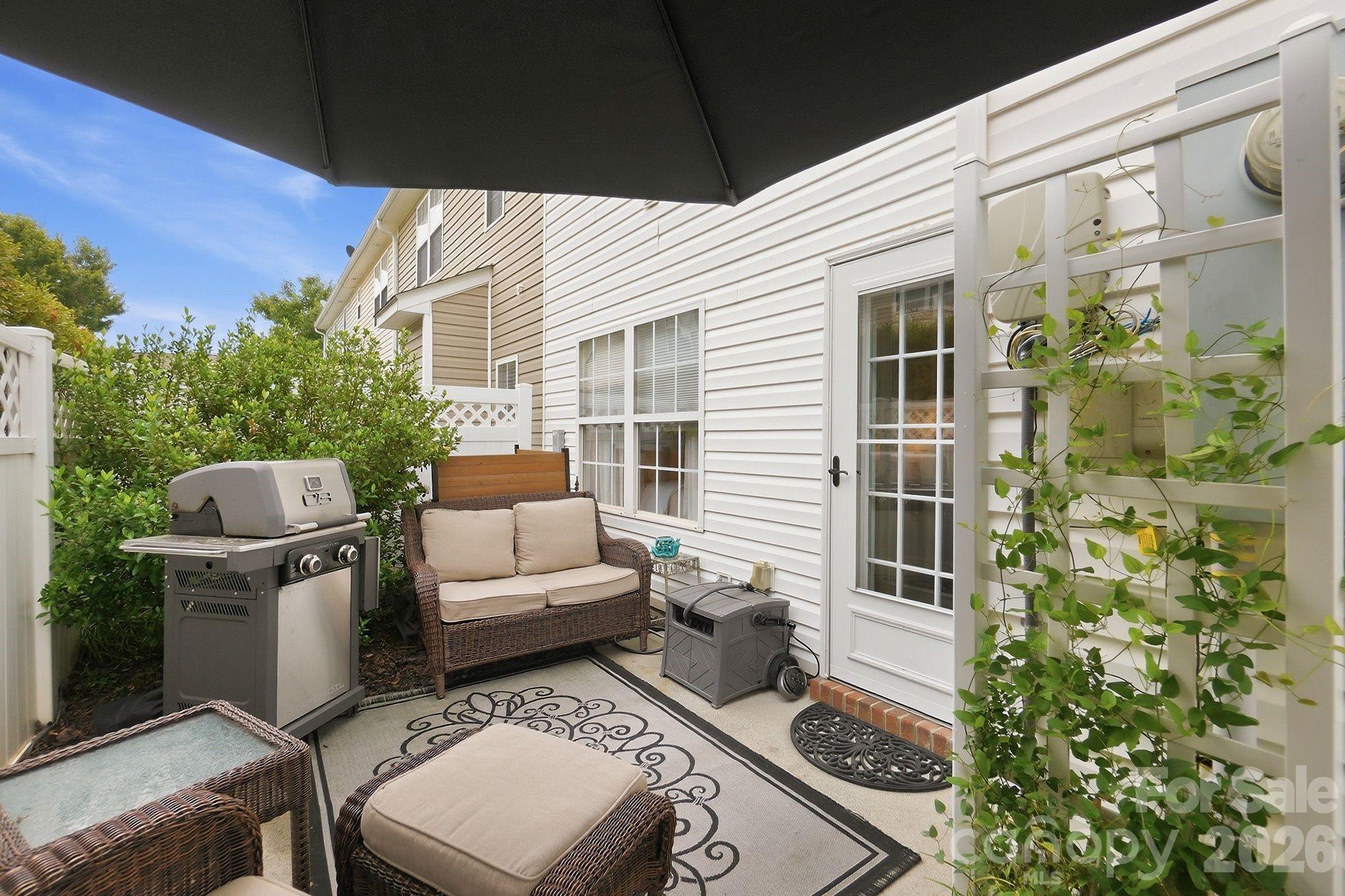 Cascades at River Crossing - Residential