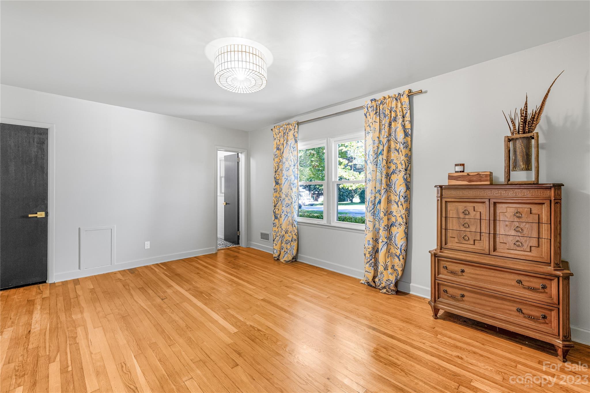 Roland Park - Residential