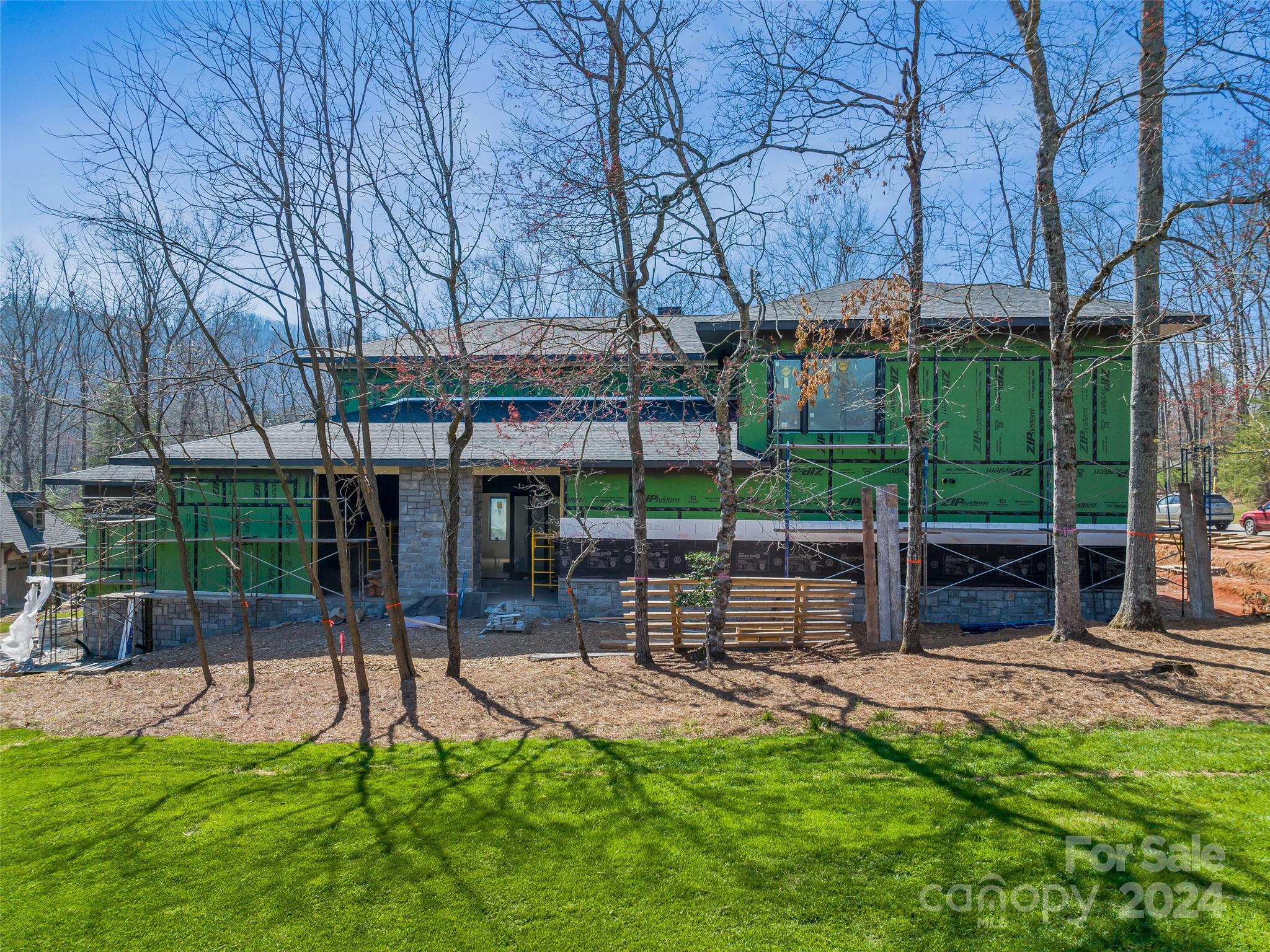 The Cliffs at Walnut Cove - Residential
