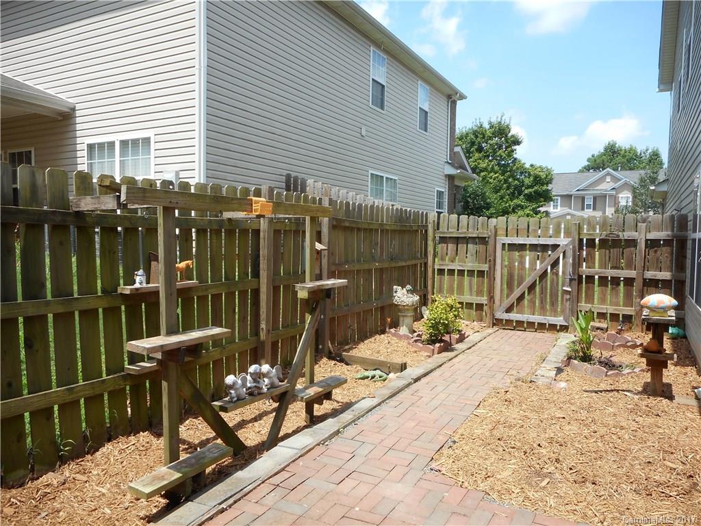 English Trails - Residential Lease