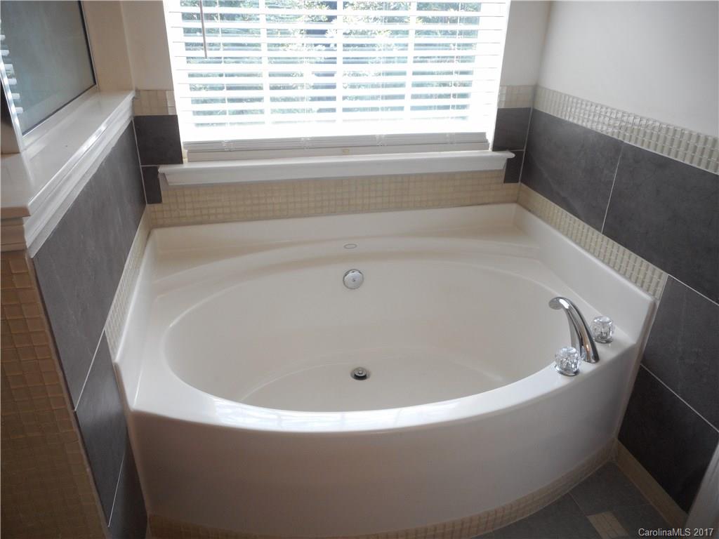 English Trails - Residential Lease