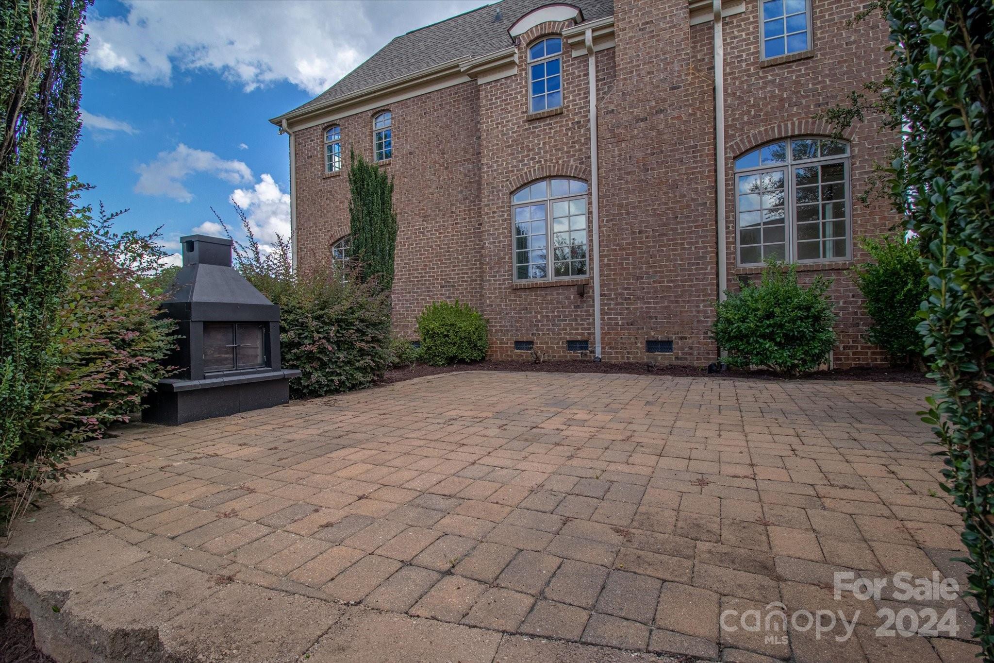 Joslin Pointe - Residential