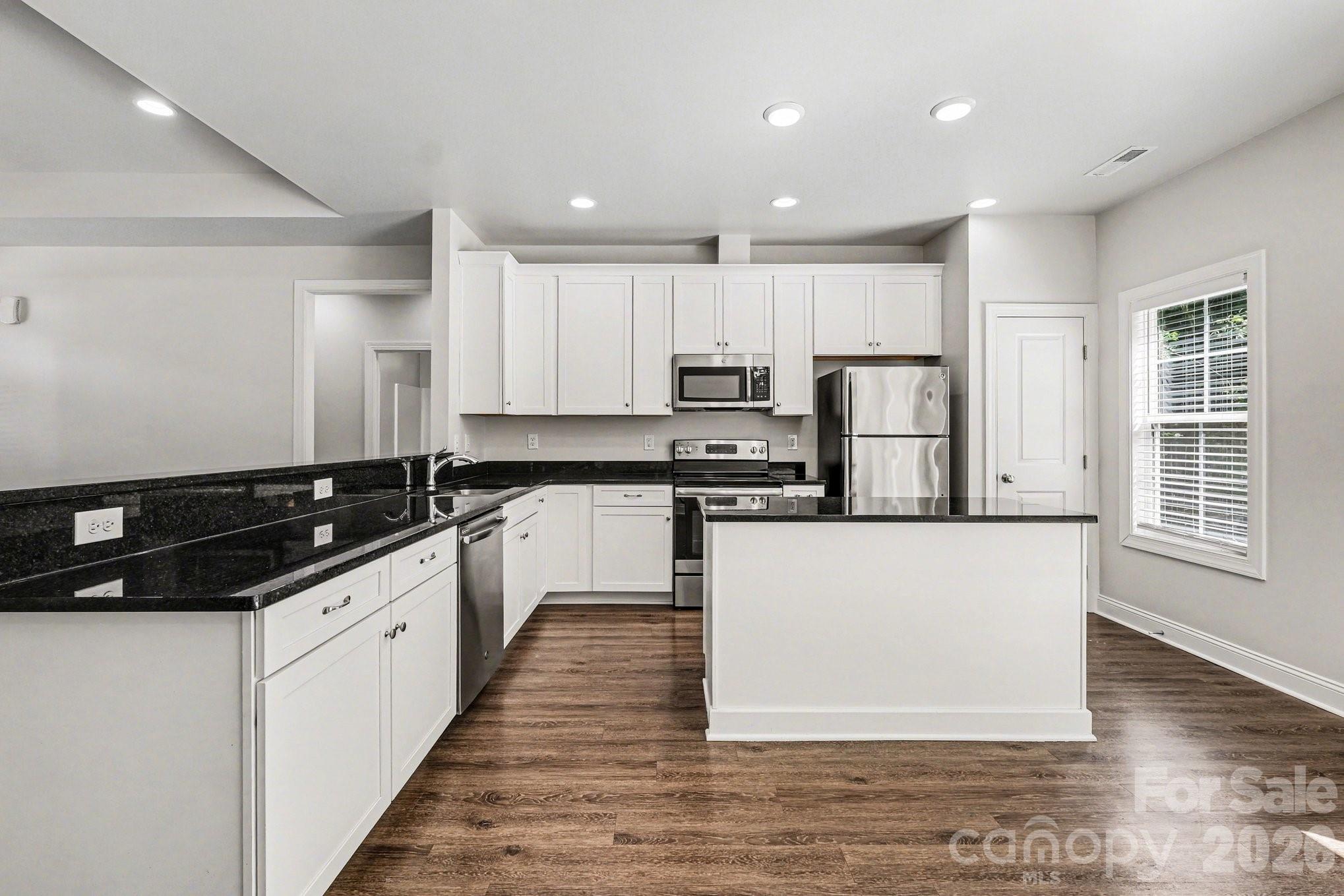 Poplar Cove - Residential