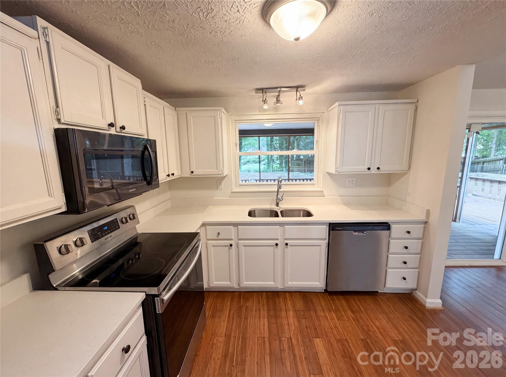 Piney Grove - Residential