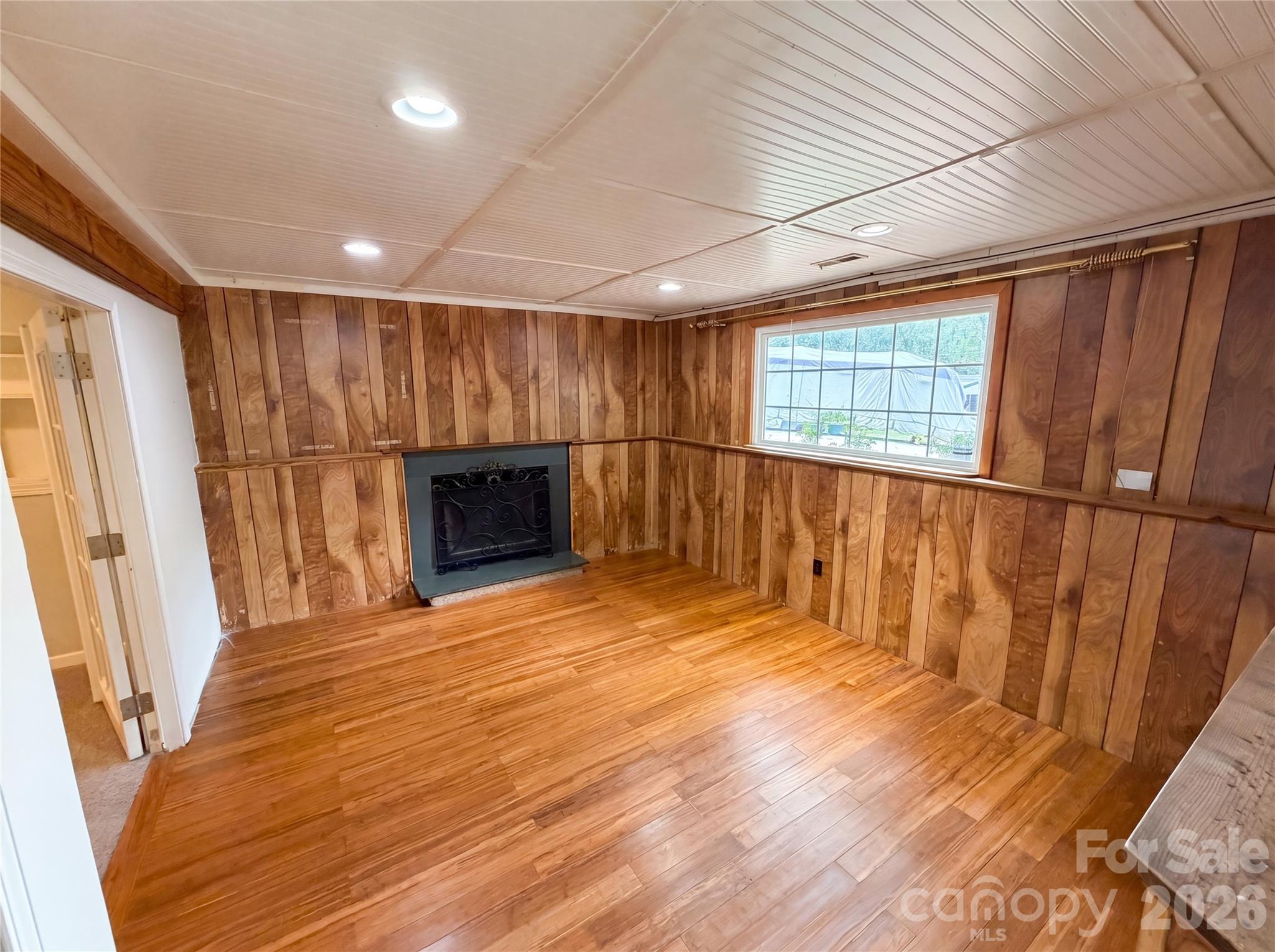 Piney Grove - Residential