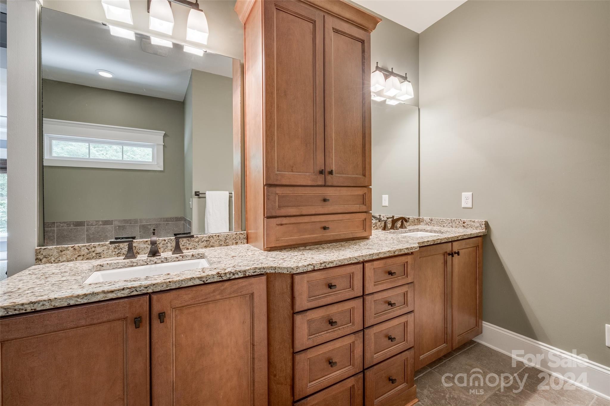 Tega Cay - Residential