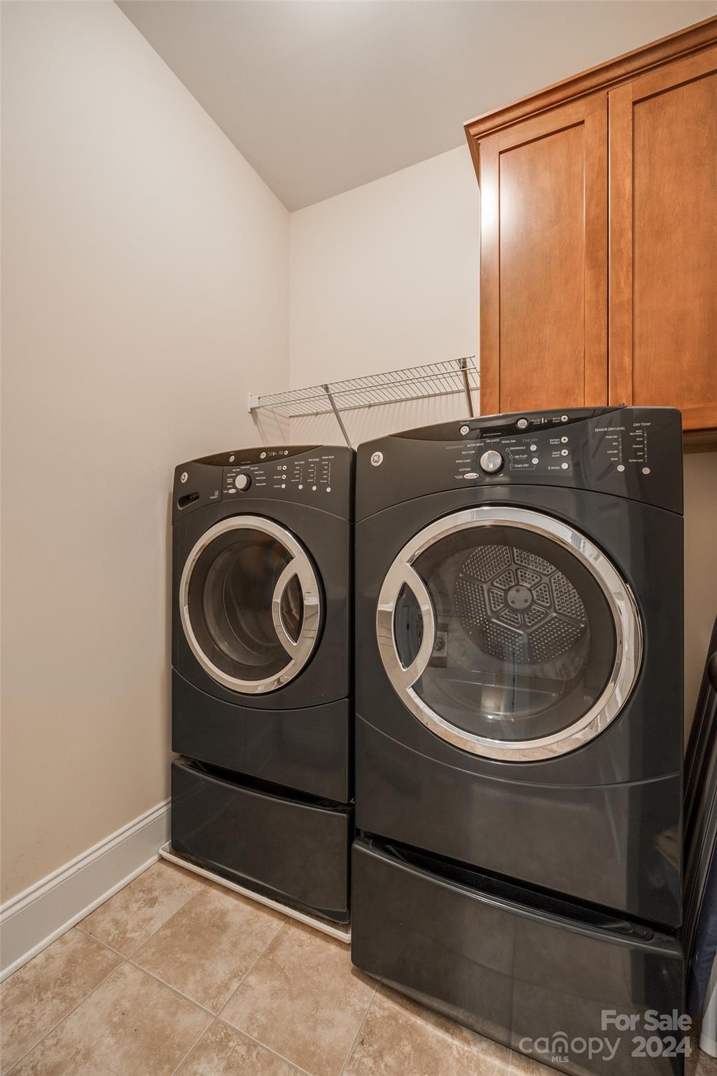 Tega Cay - Residential