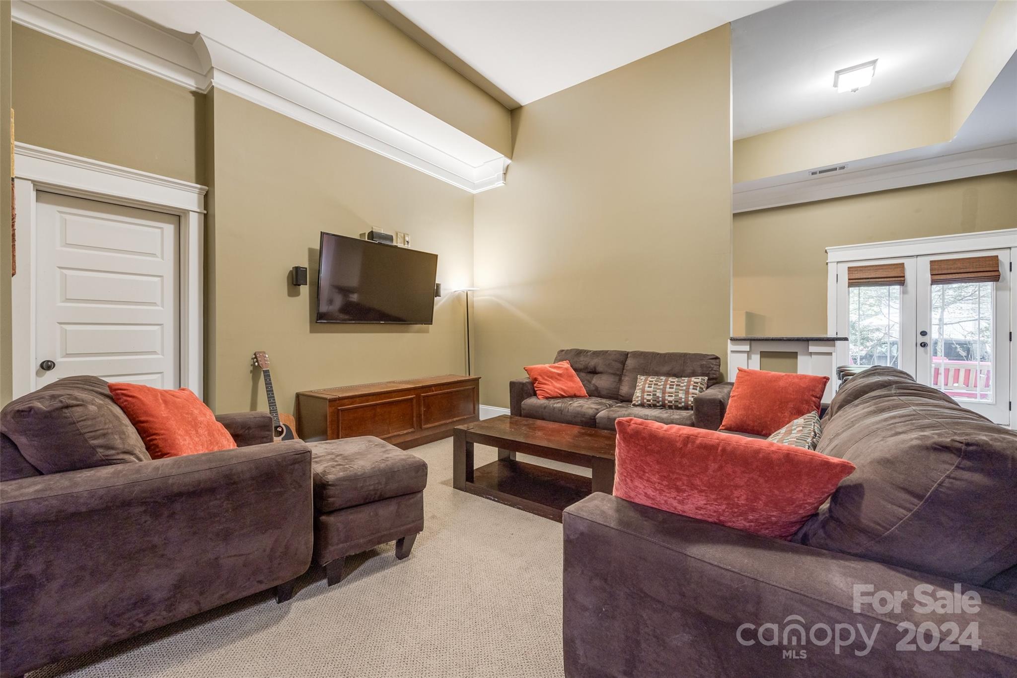 Tega Cay - Residential