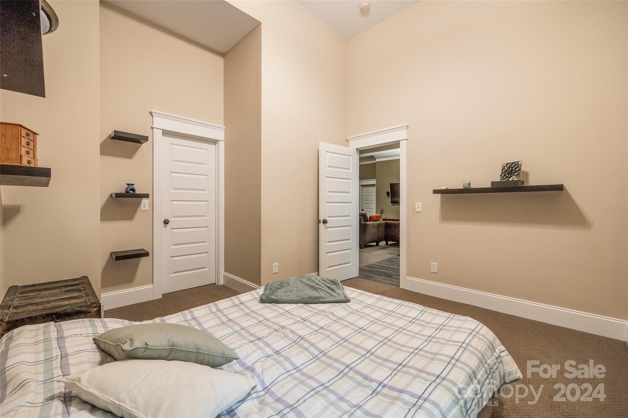 Tega Cay - Residential